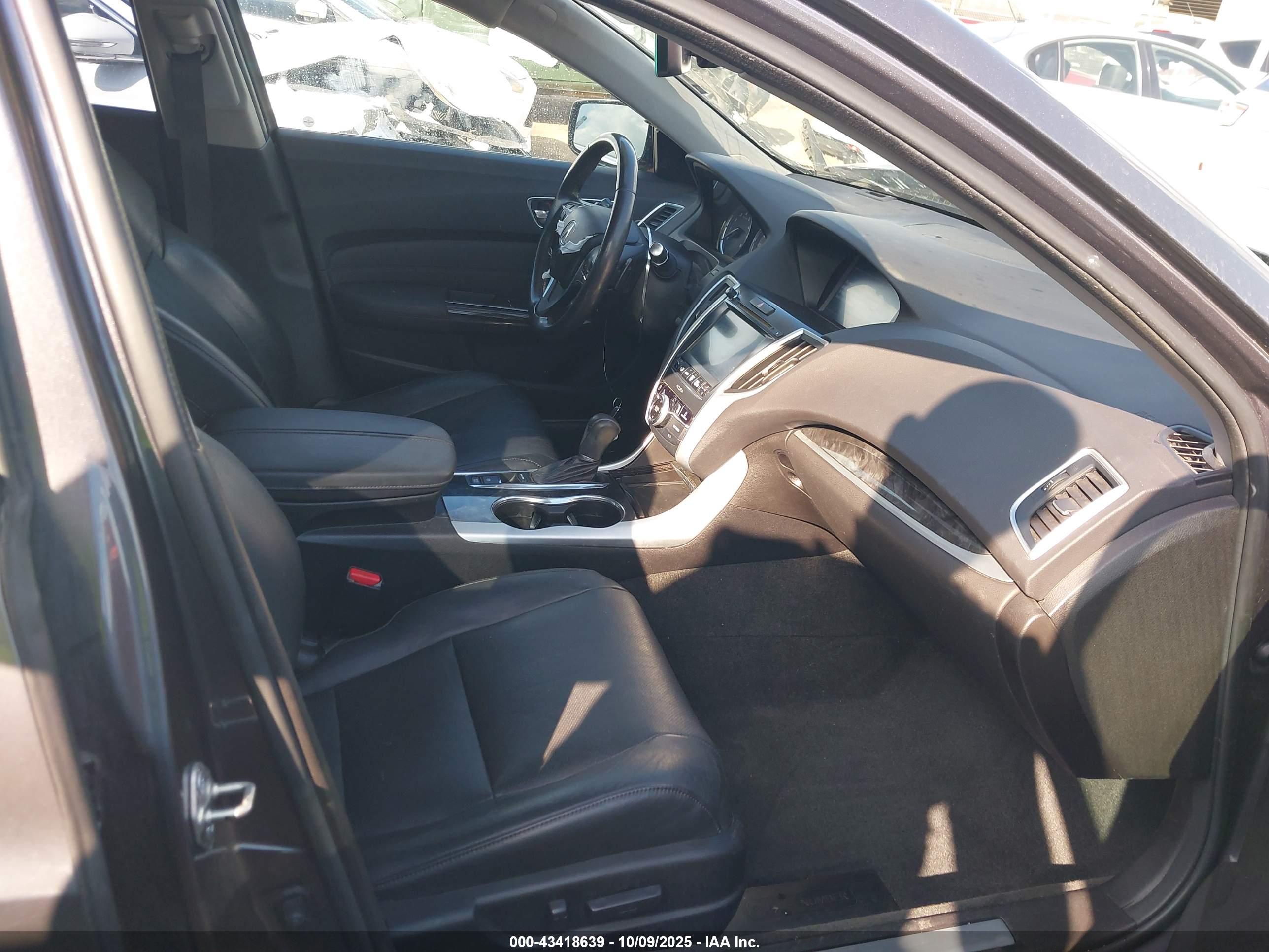 ACURA TLX image 5