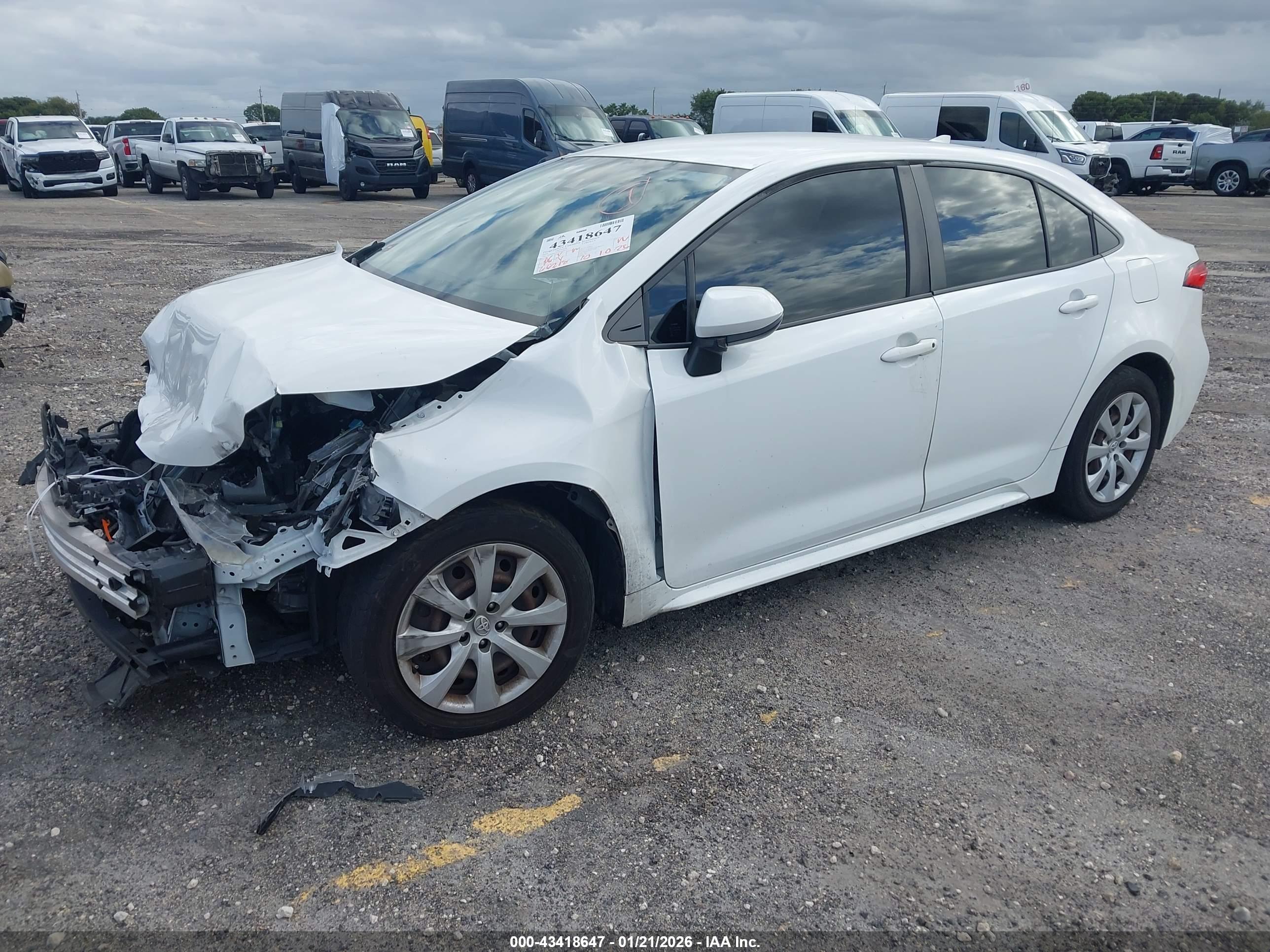 TOYOTA COROLLA image 2