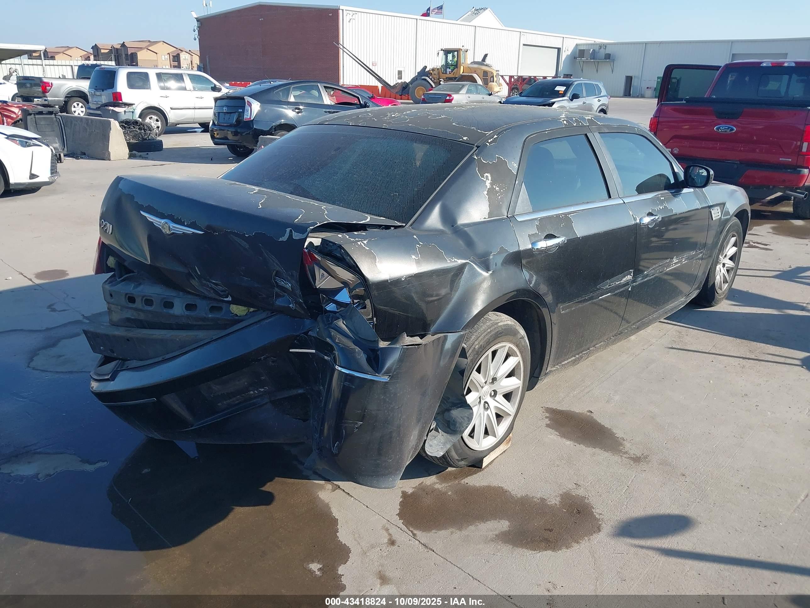 CHRYSLER 300 image 4