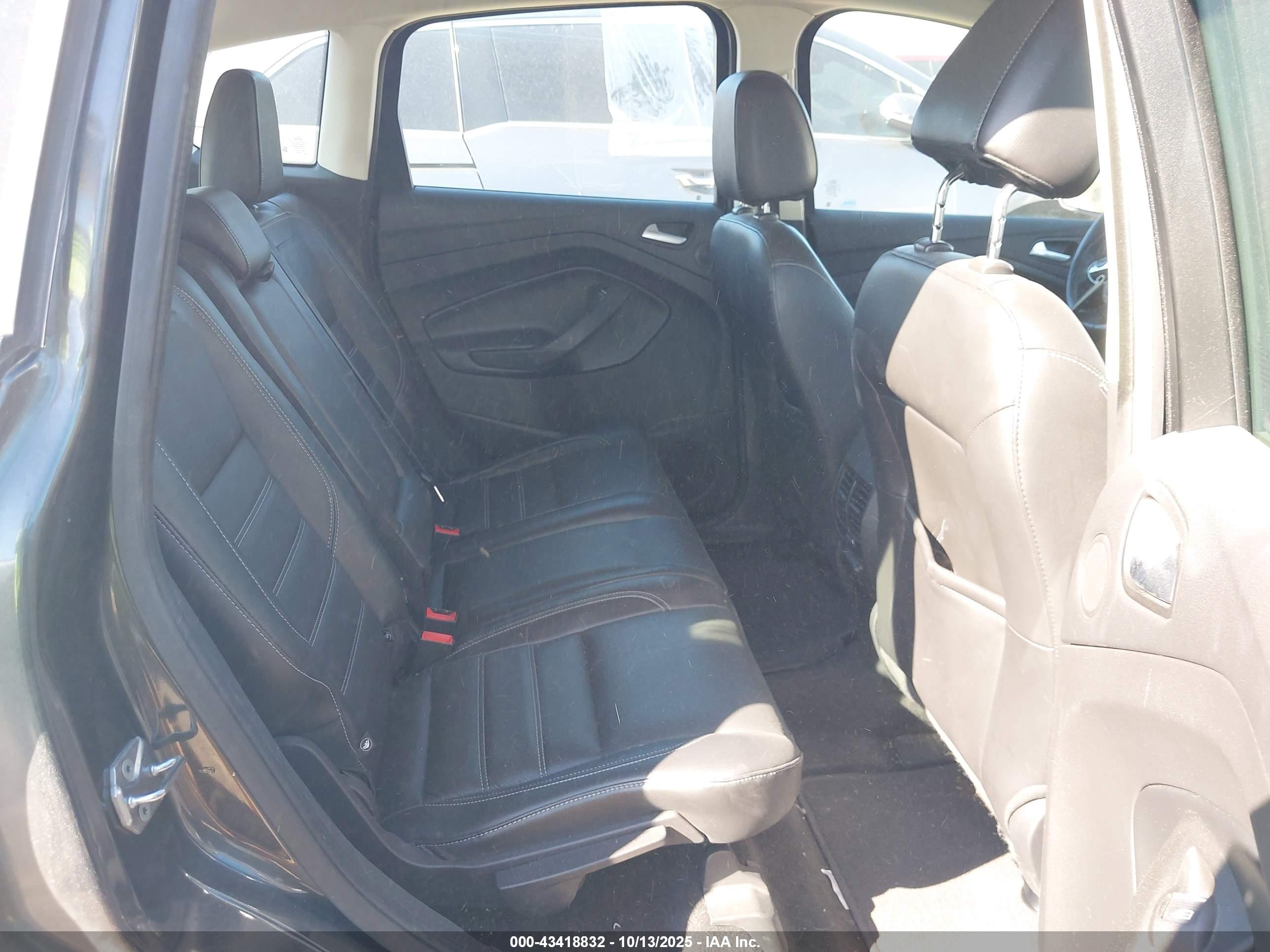 FORD C-MAX image 8