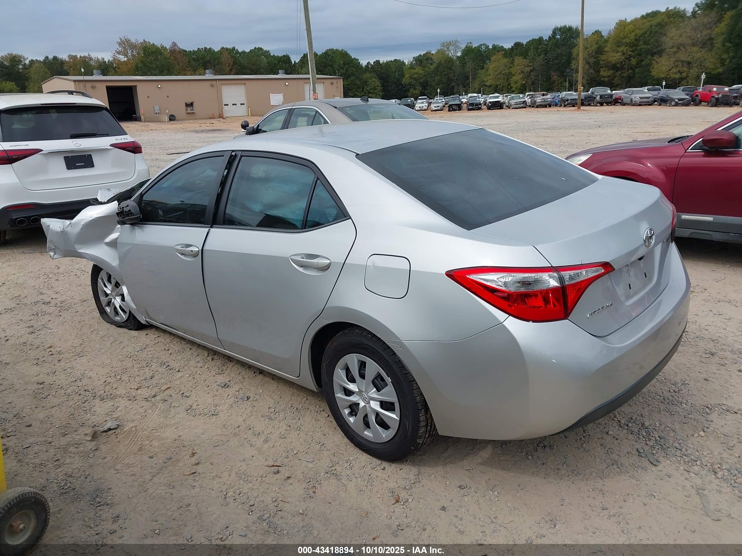 TOYOTA COROLLA image 3