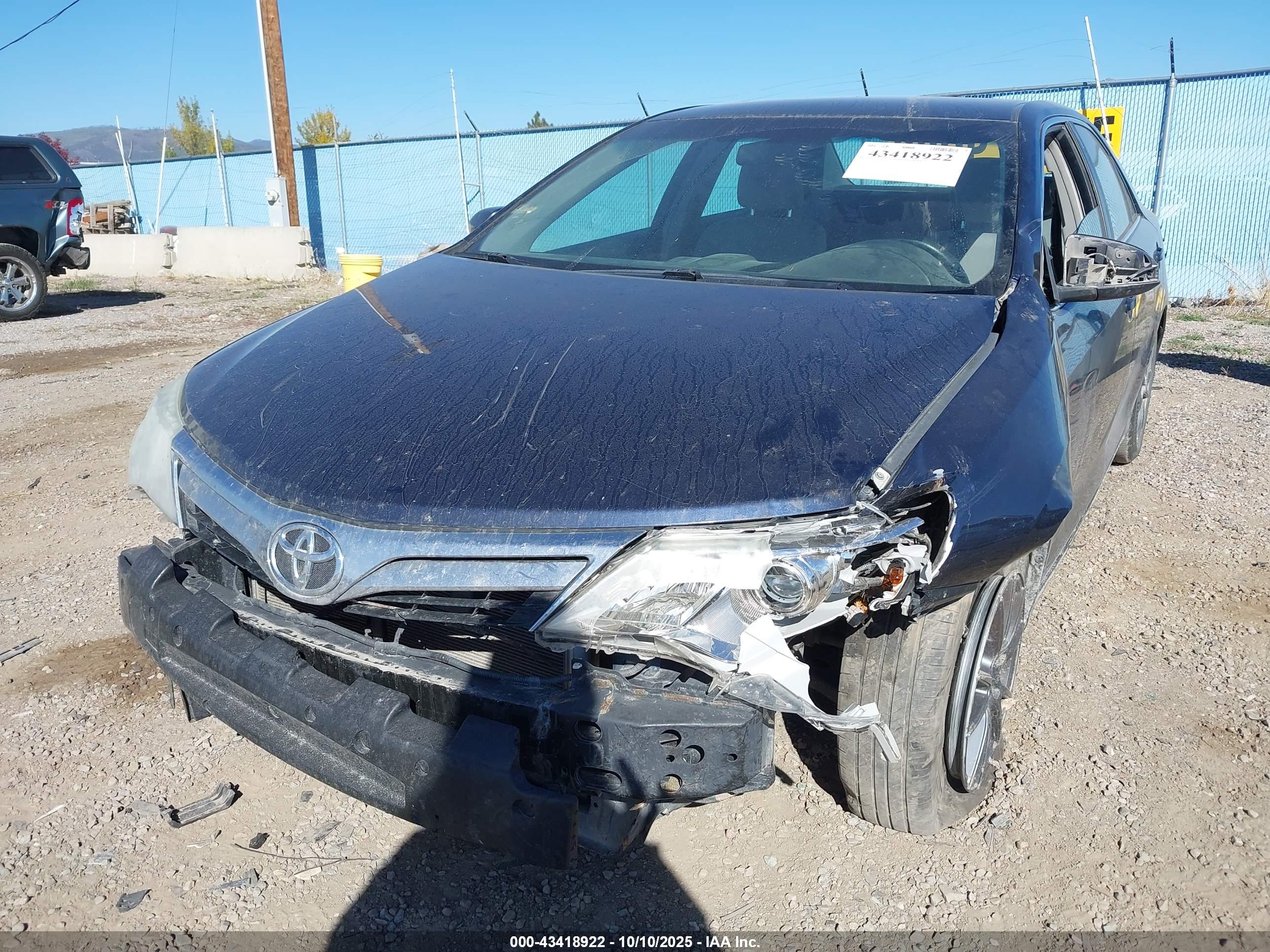 TOYOTA CAMRY image 6