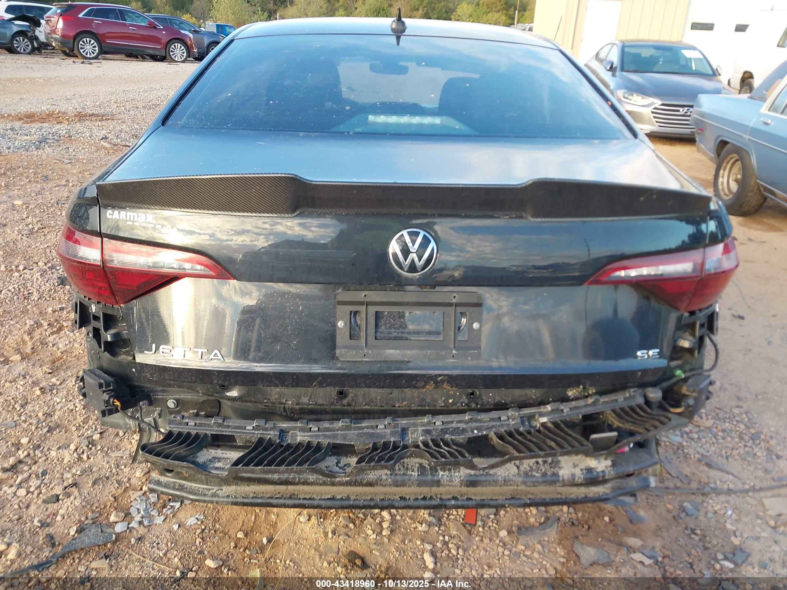 VOLKSWAGEN JETTA image 6
