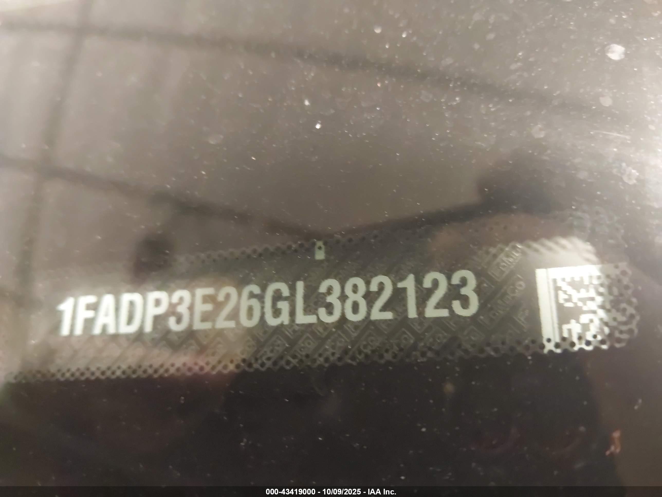 FORD FOCUS image 9