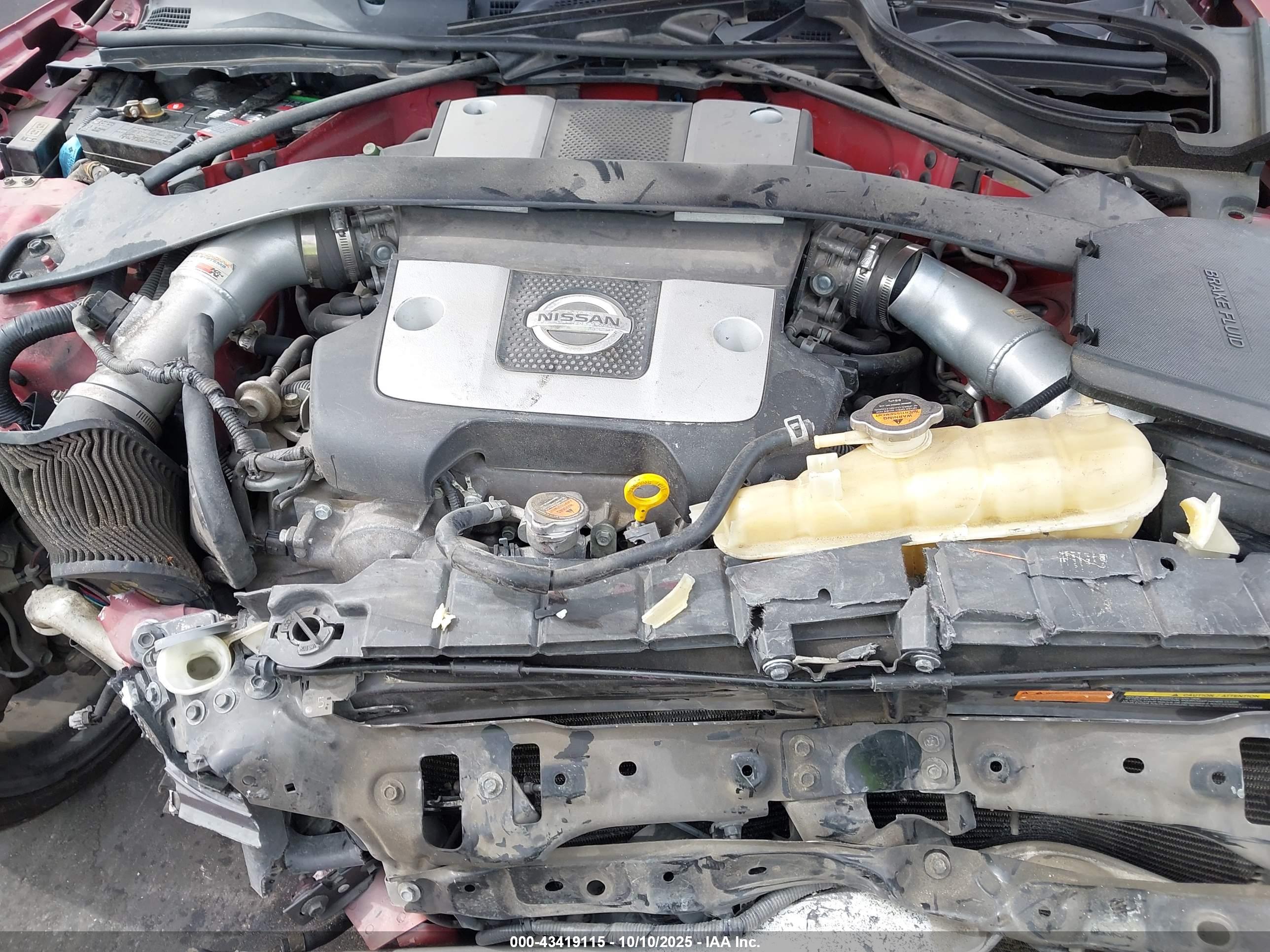 NISSAN 370Z image 10