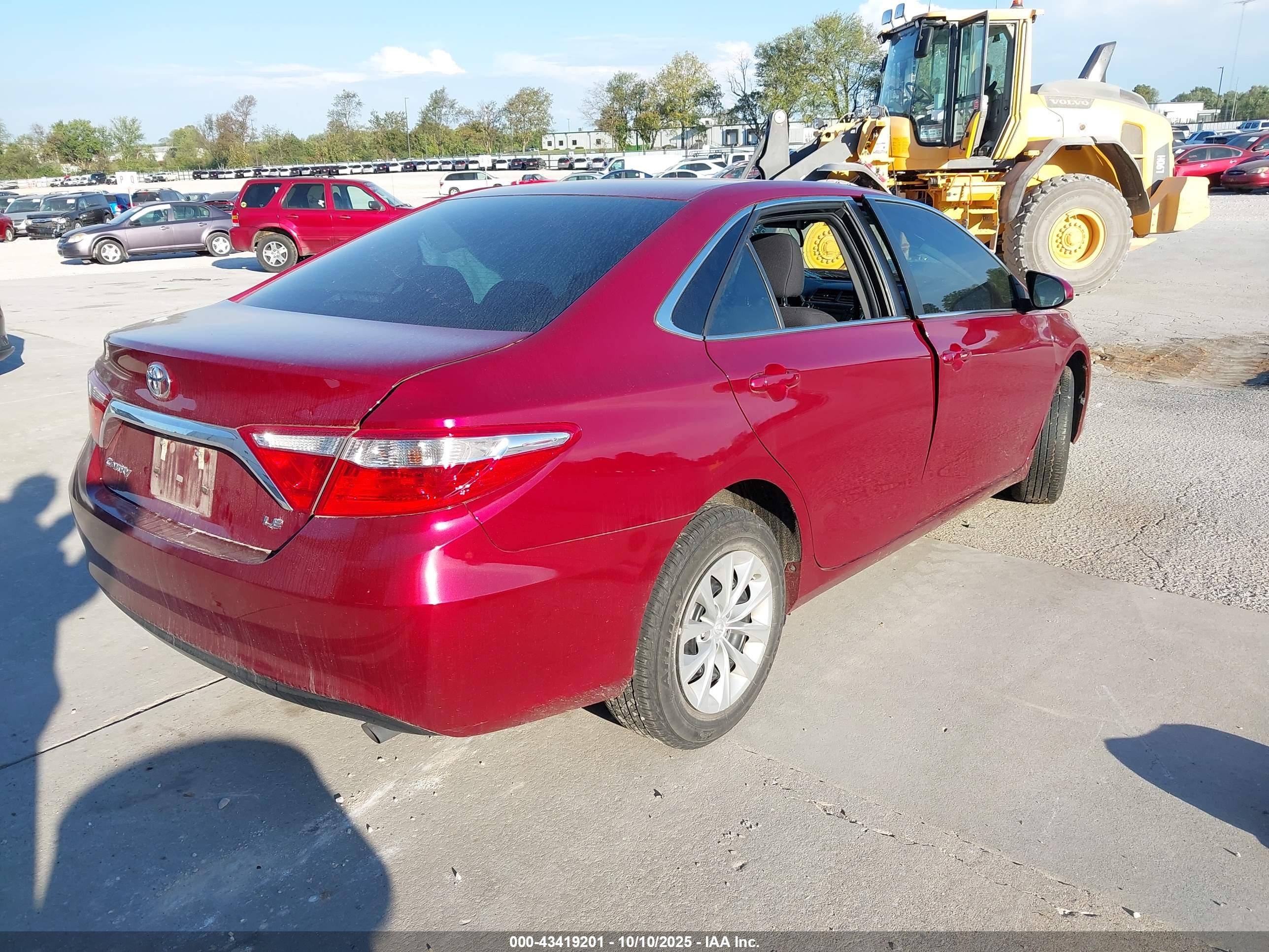 TOYOTA CAMRY image 4