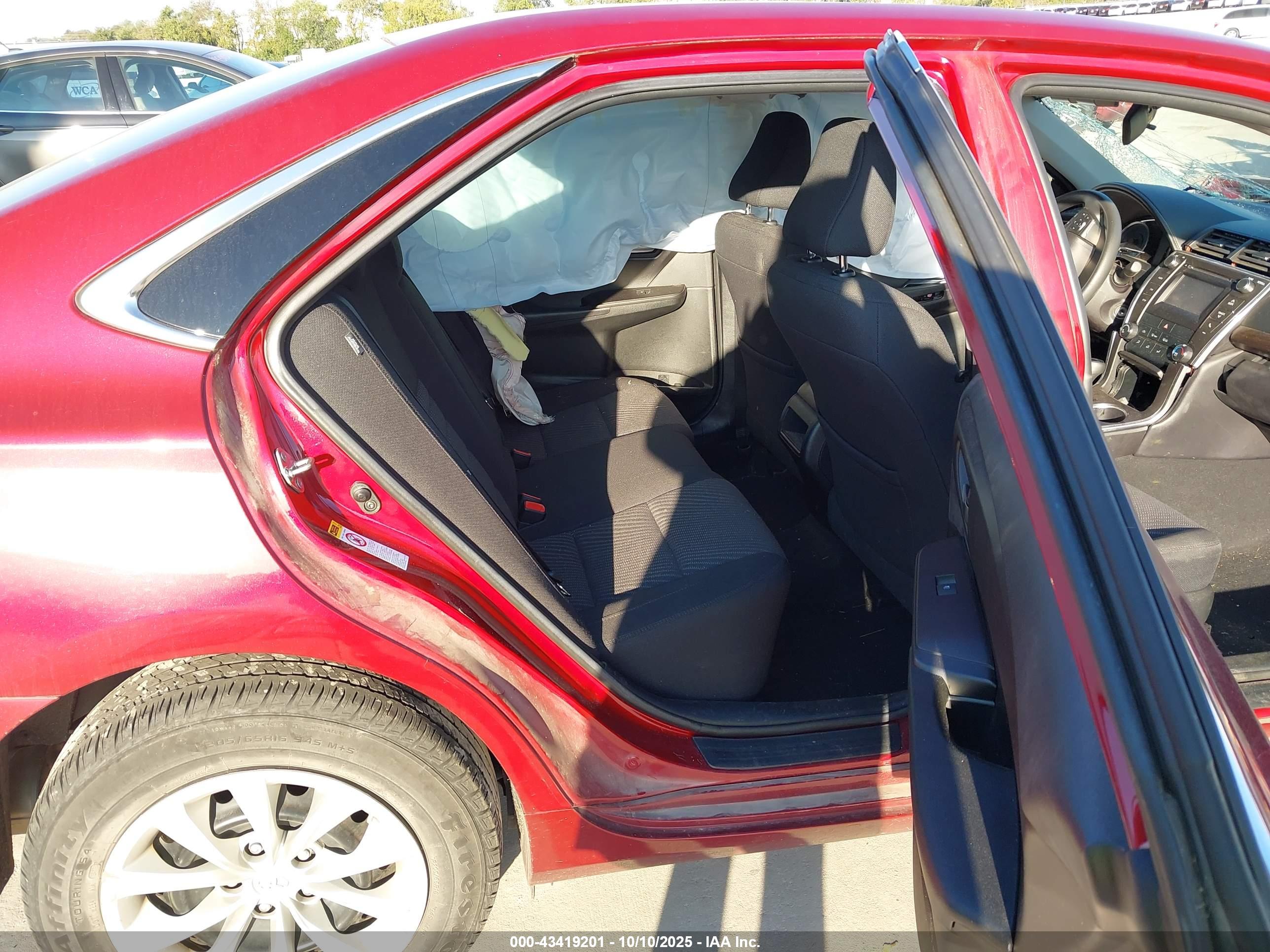 TOYOTA CAMRY image 8