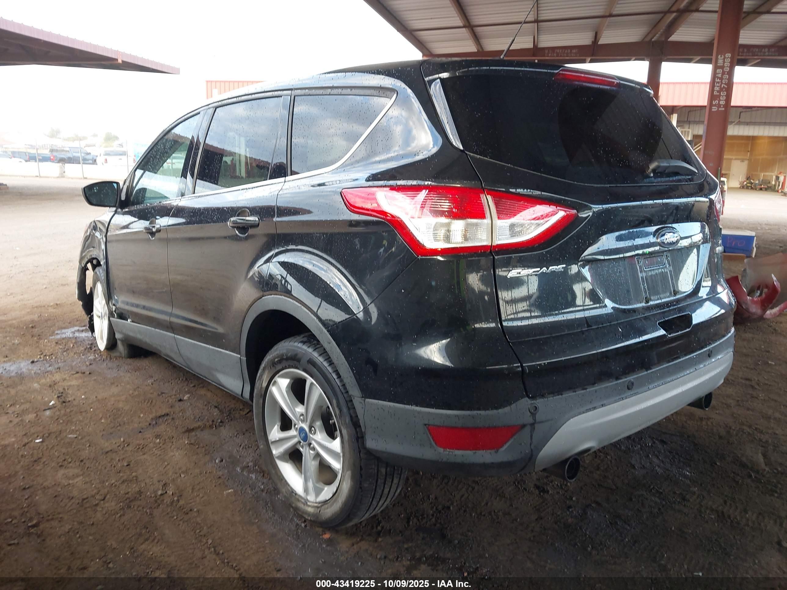 FORD ESCAPE image 3