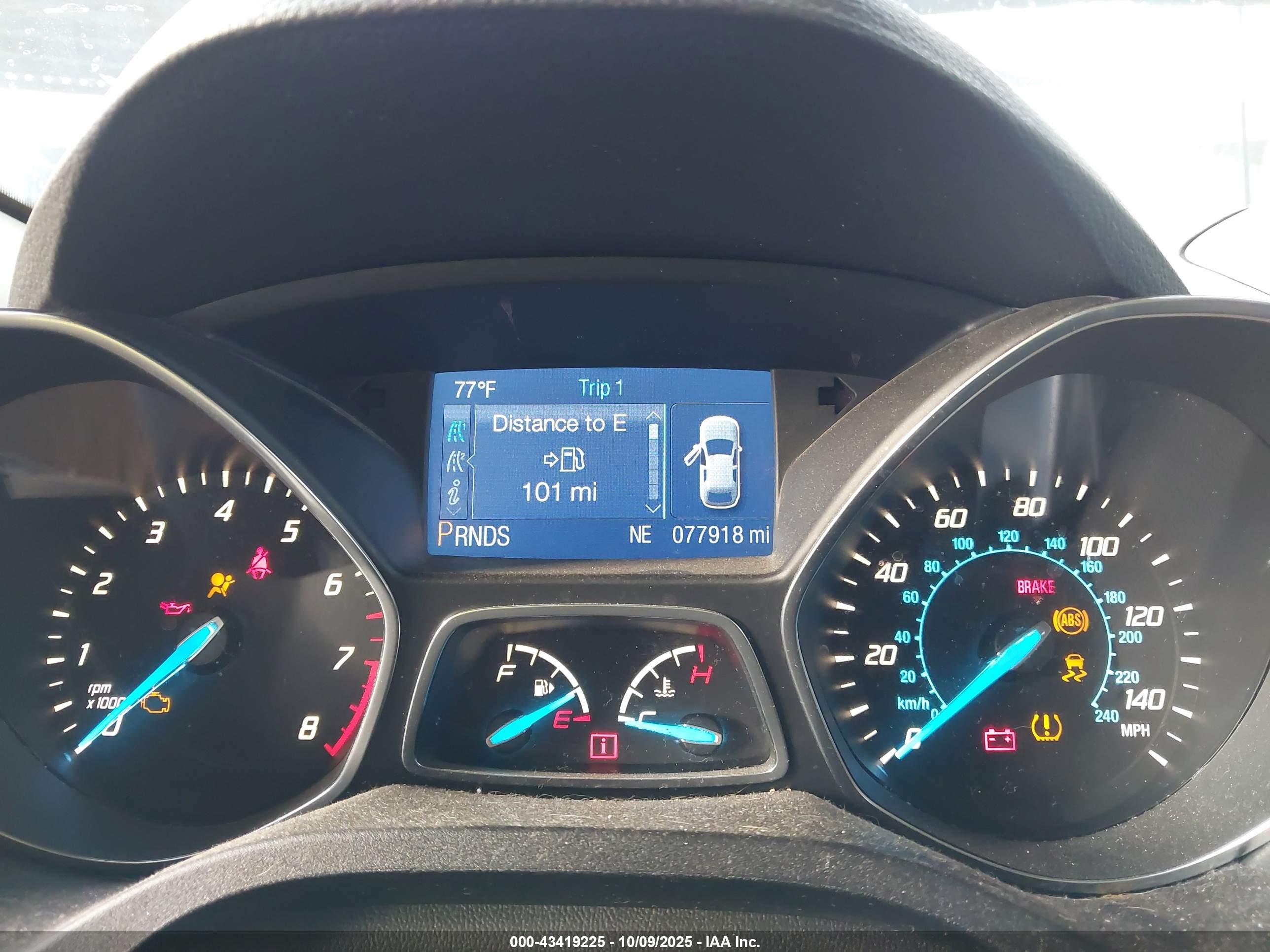 FORD ESCAPE image 7