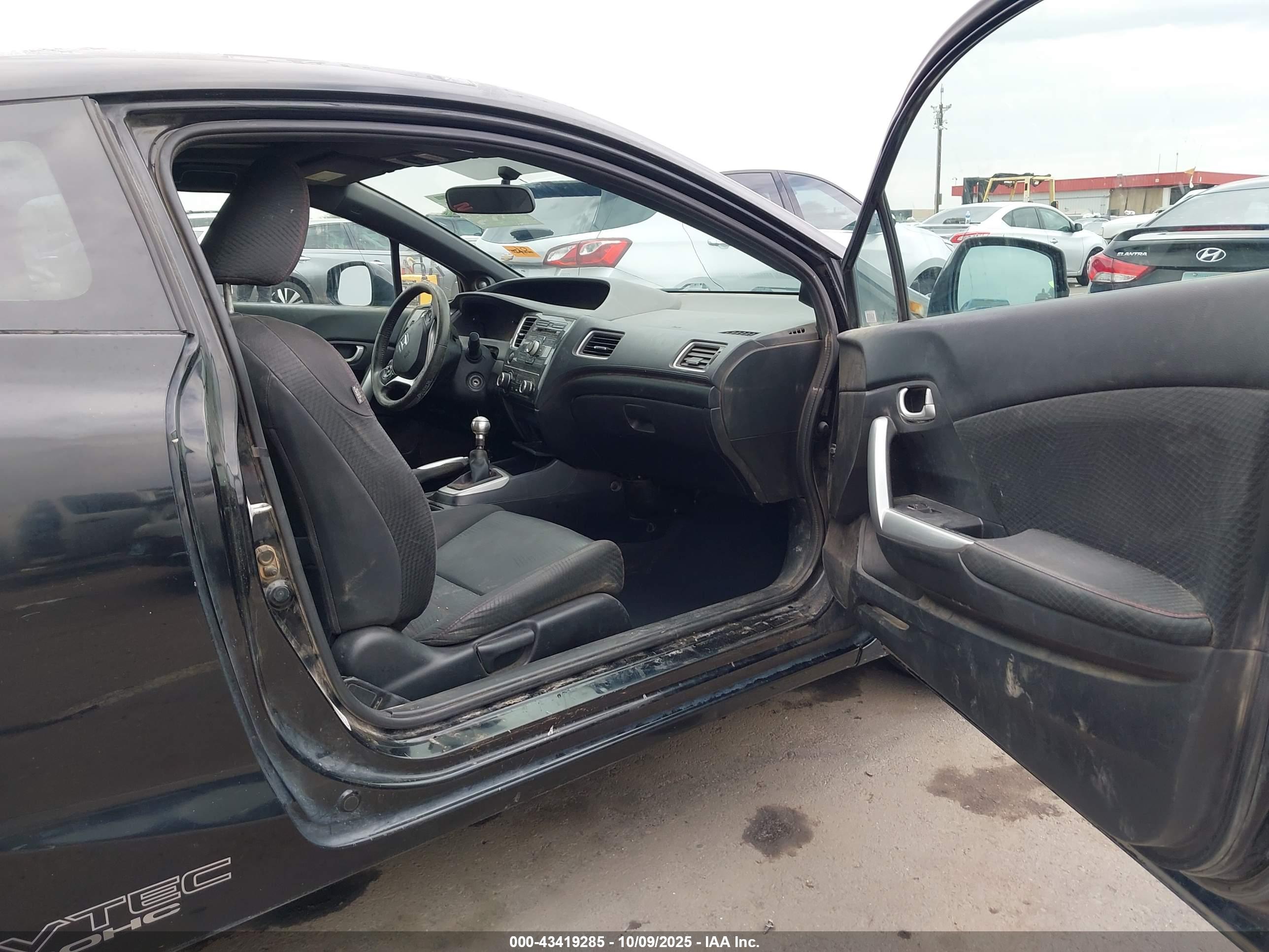 HONDA CIVIC image 5