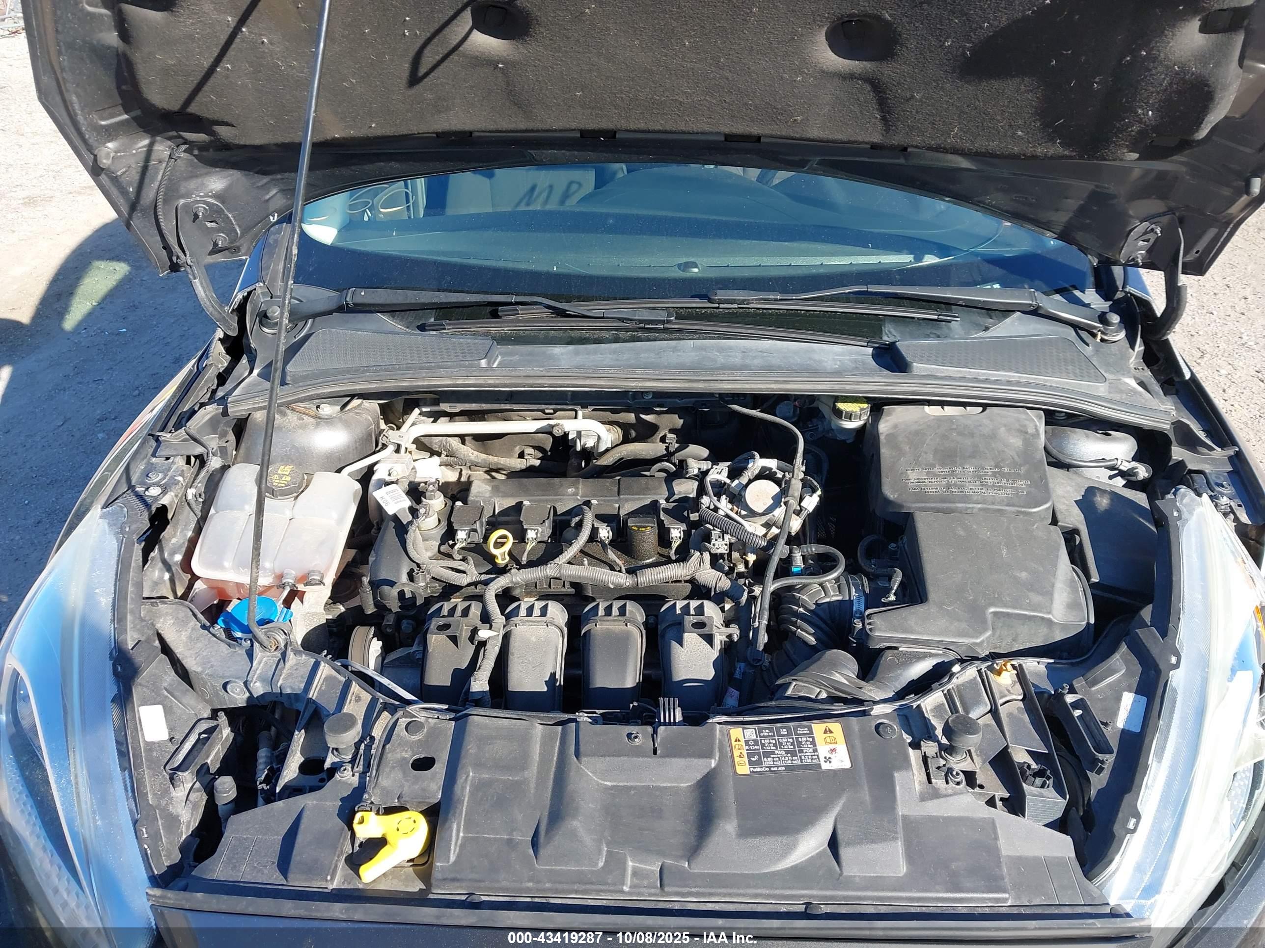 FORD FOCUS image 10