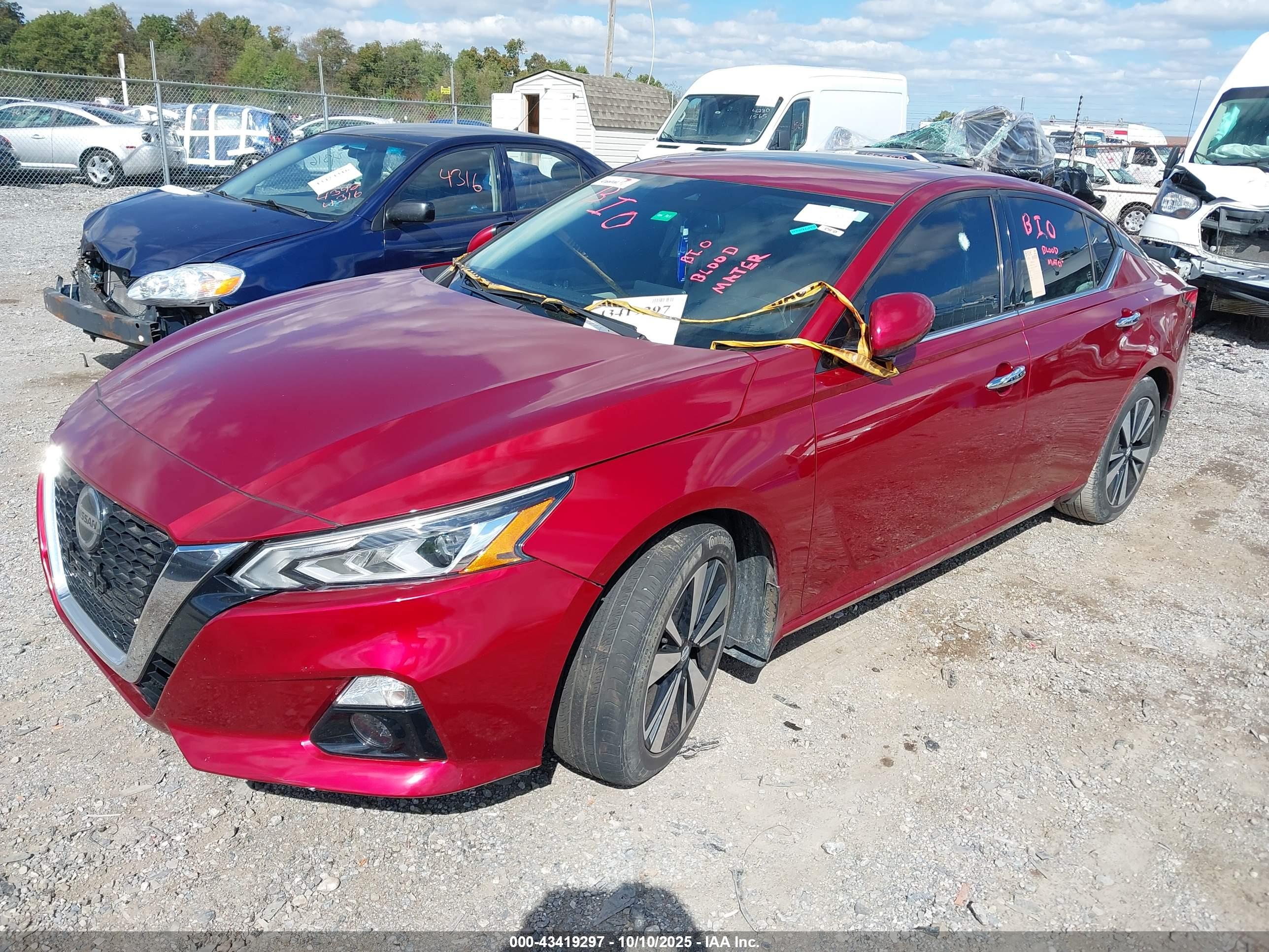 NISSAN ALTIMA image 2