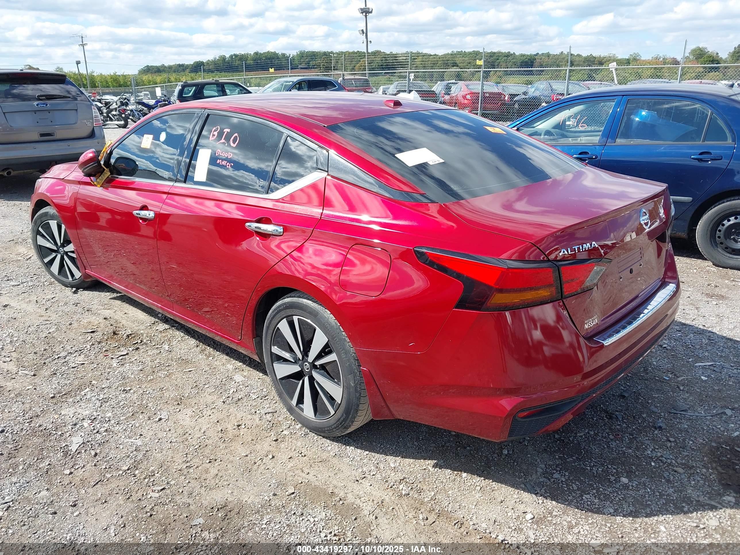 NISSAN ALTIMA image 3