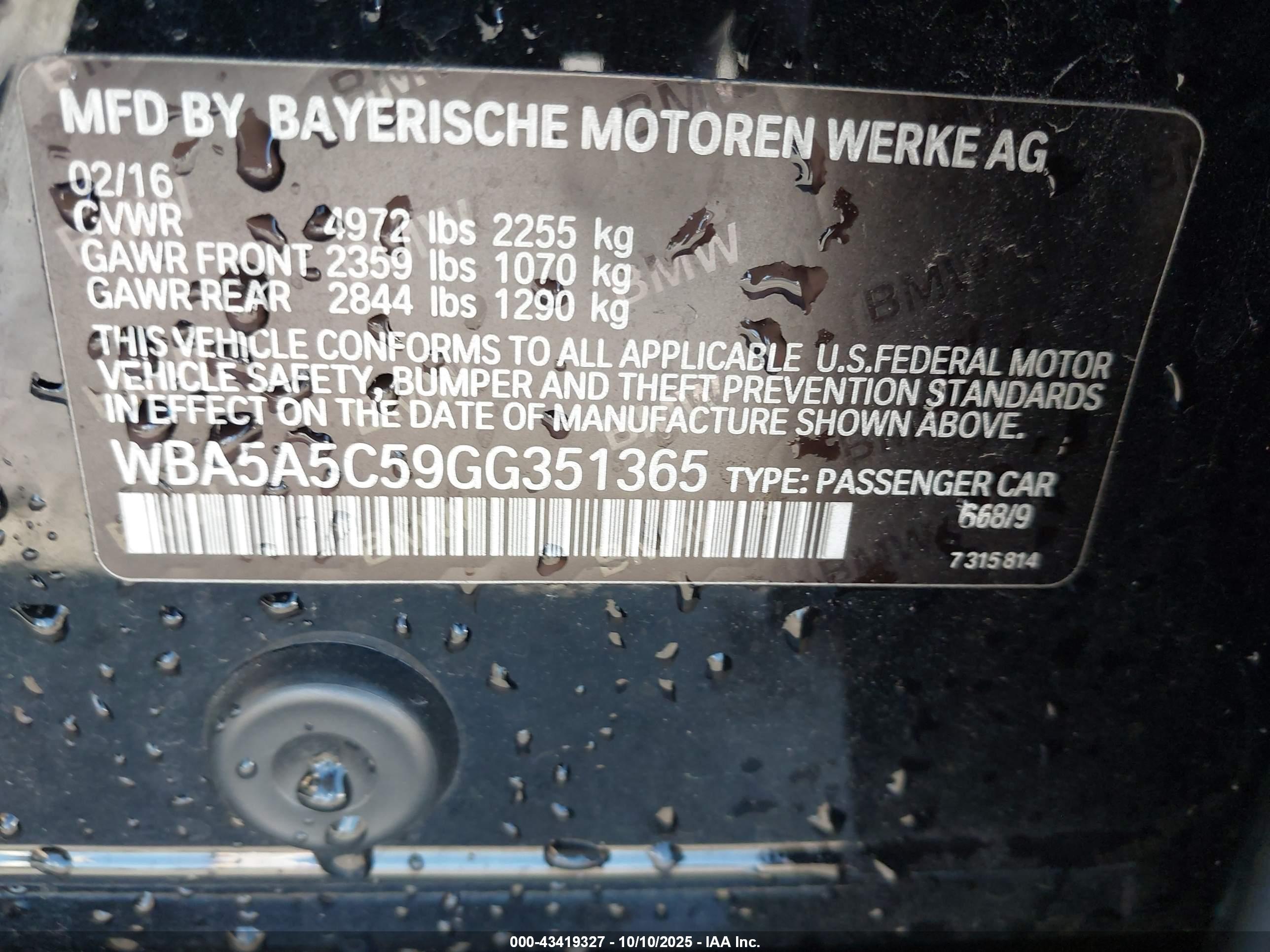 BMW 528I image 9