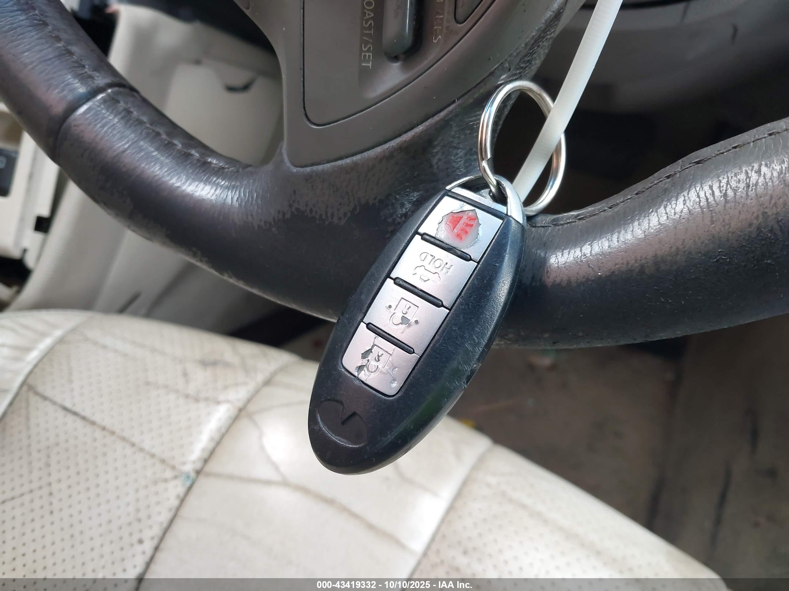INFINITI G37X image 11