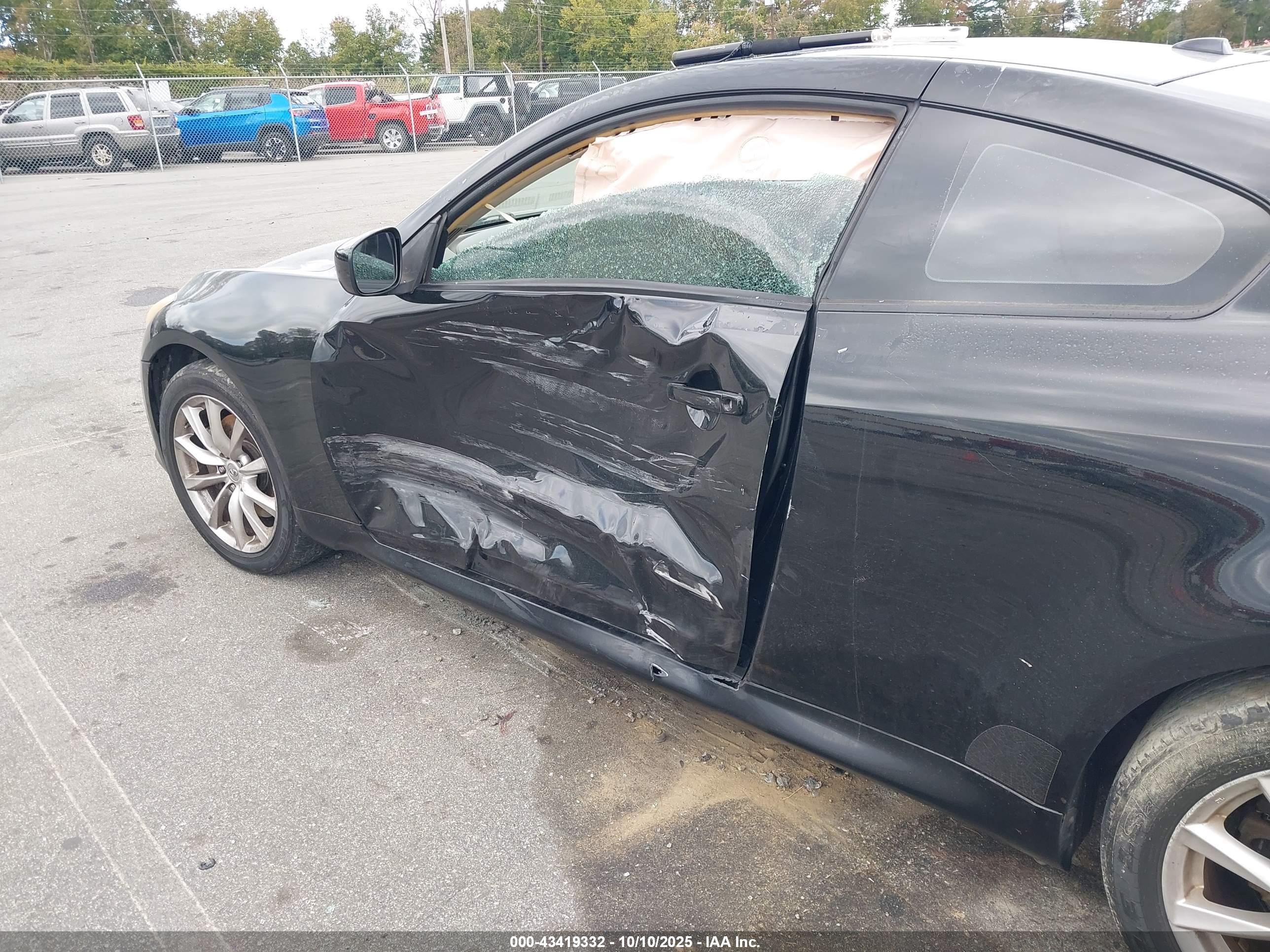 INFINITI G37X image 6