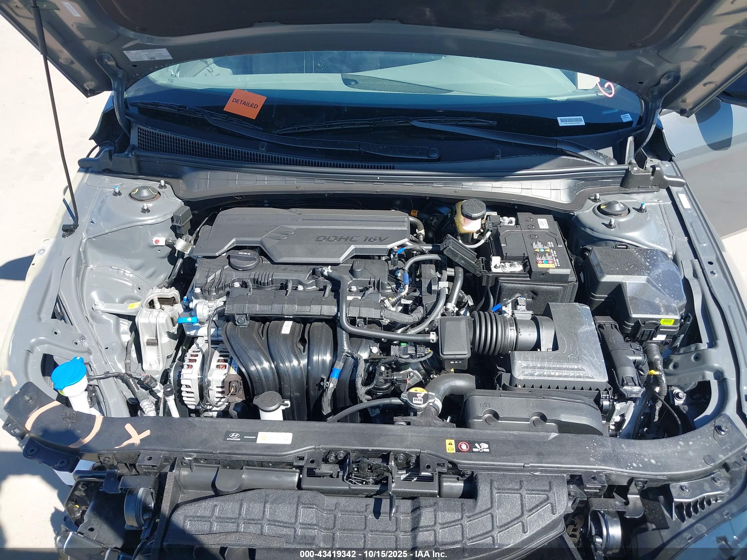 HYUNDAI ELANTRA image 10