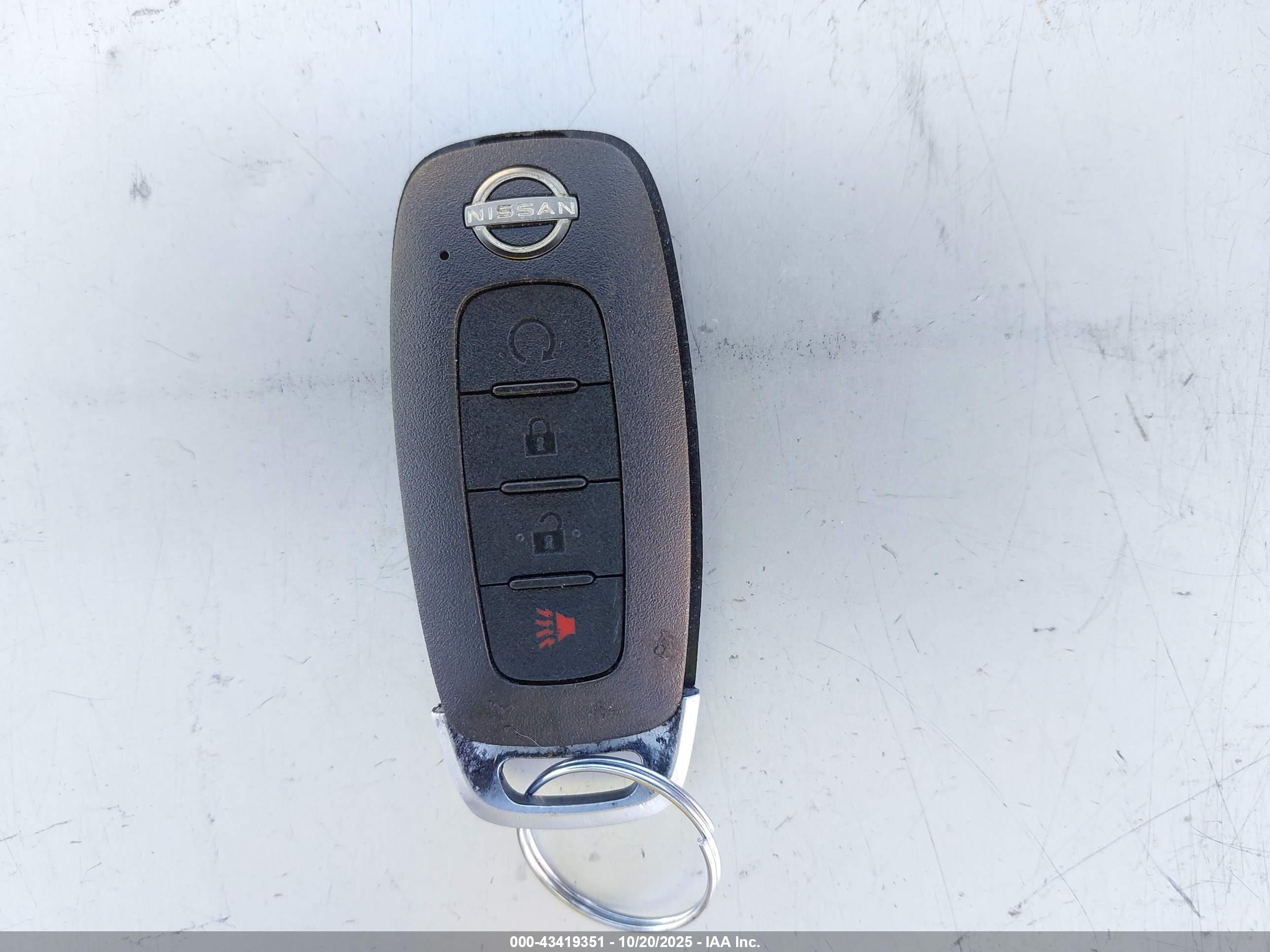 NISSAN KICKS image 11