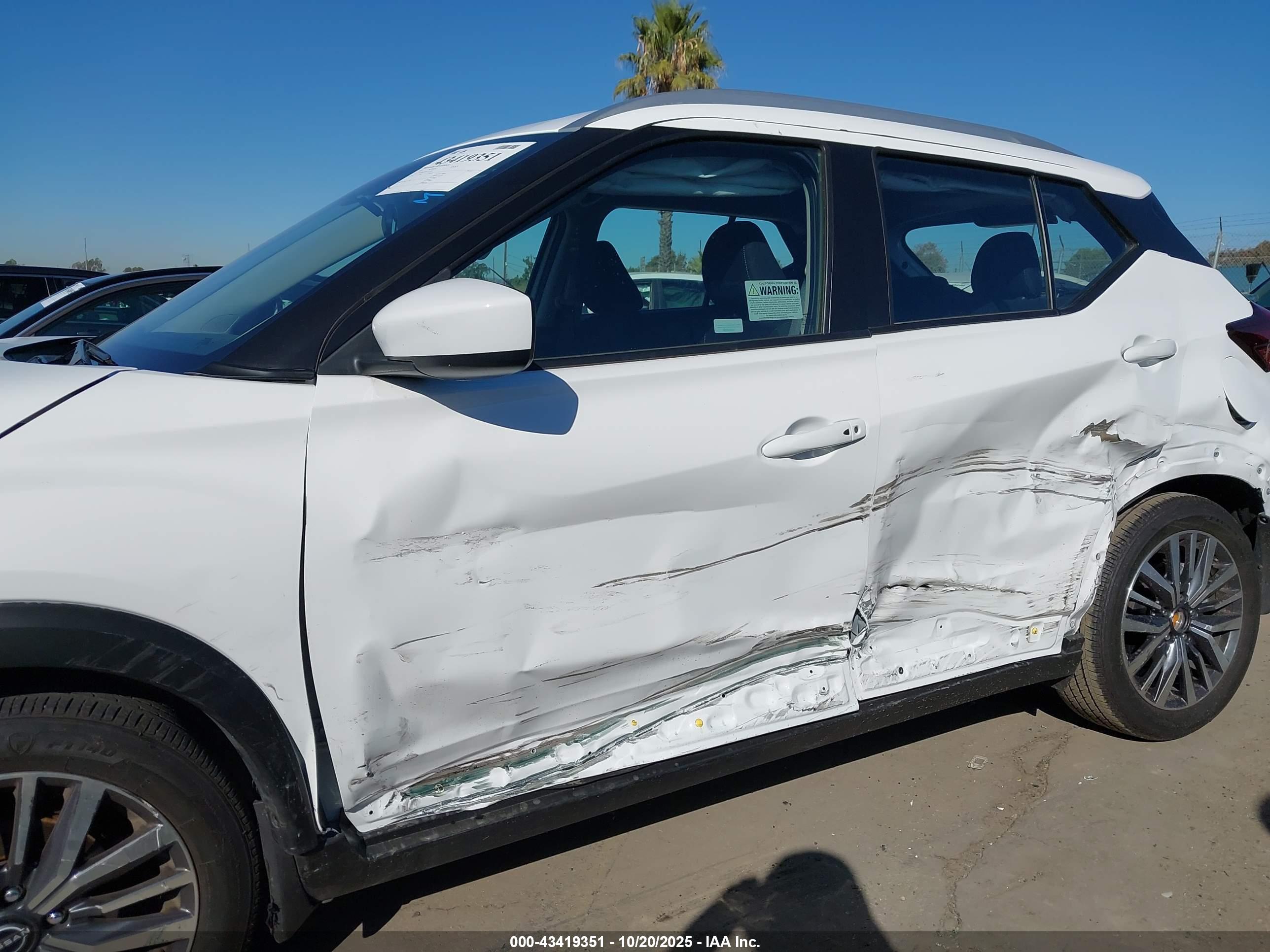 NISSAN KICKS image 6