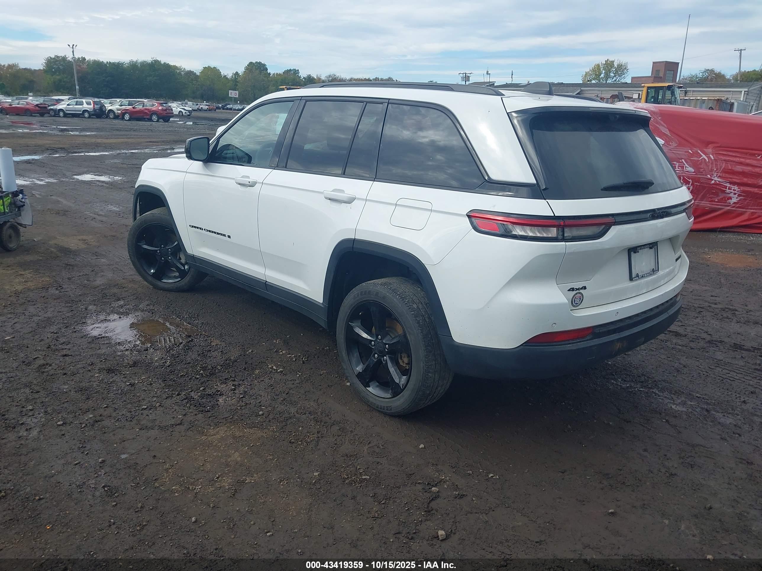 JEEP GRAND image 3