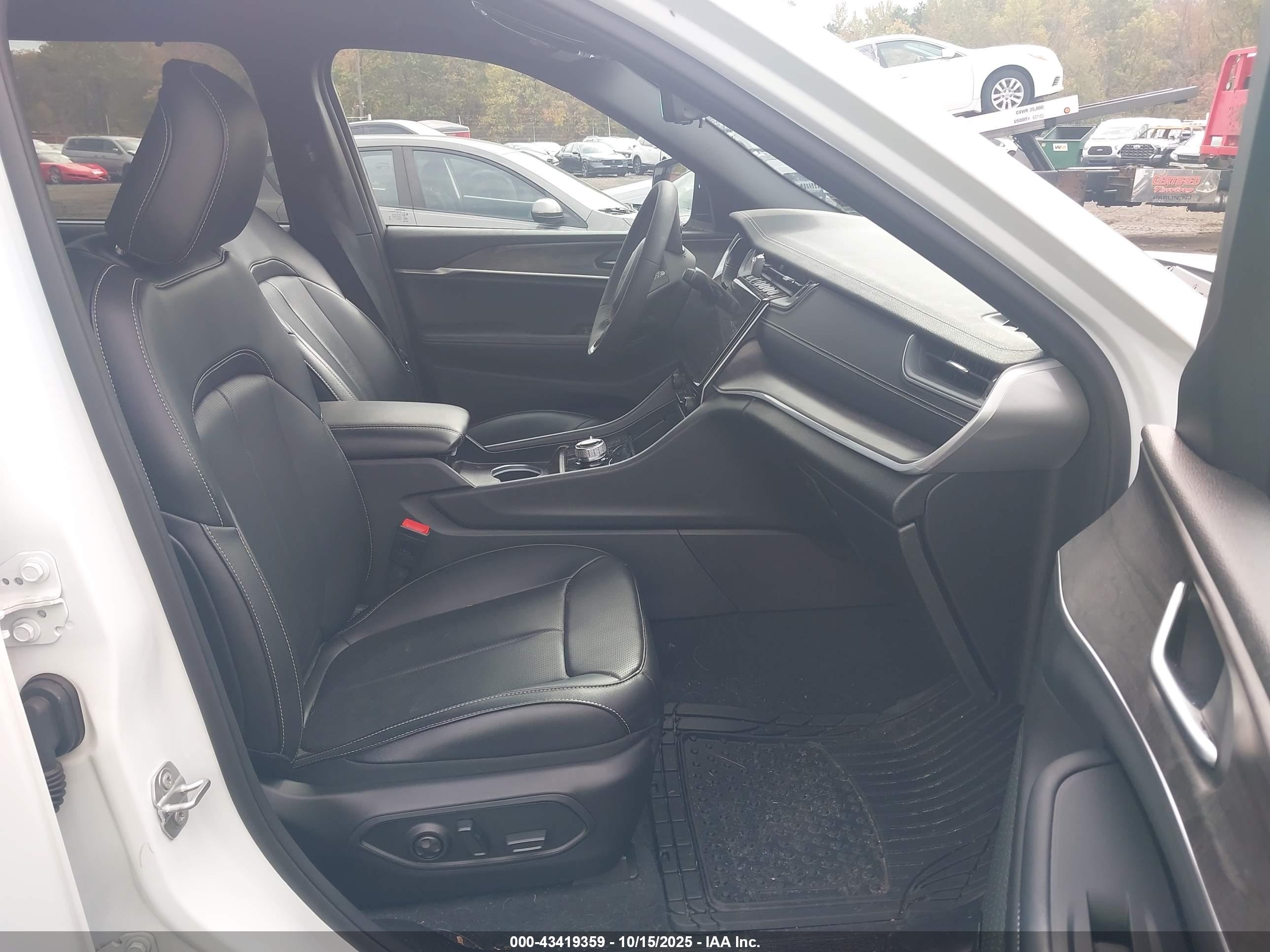 JEEP GRAND image 5