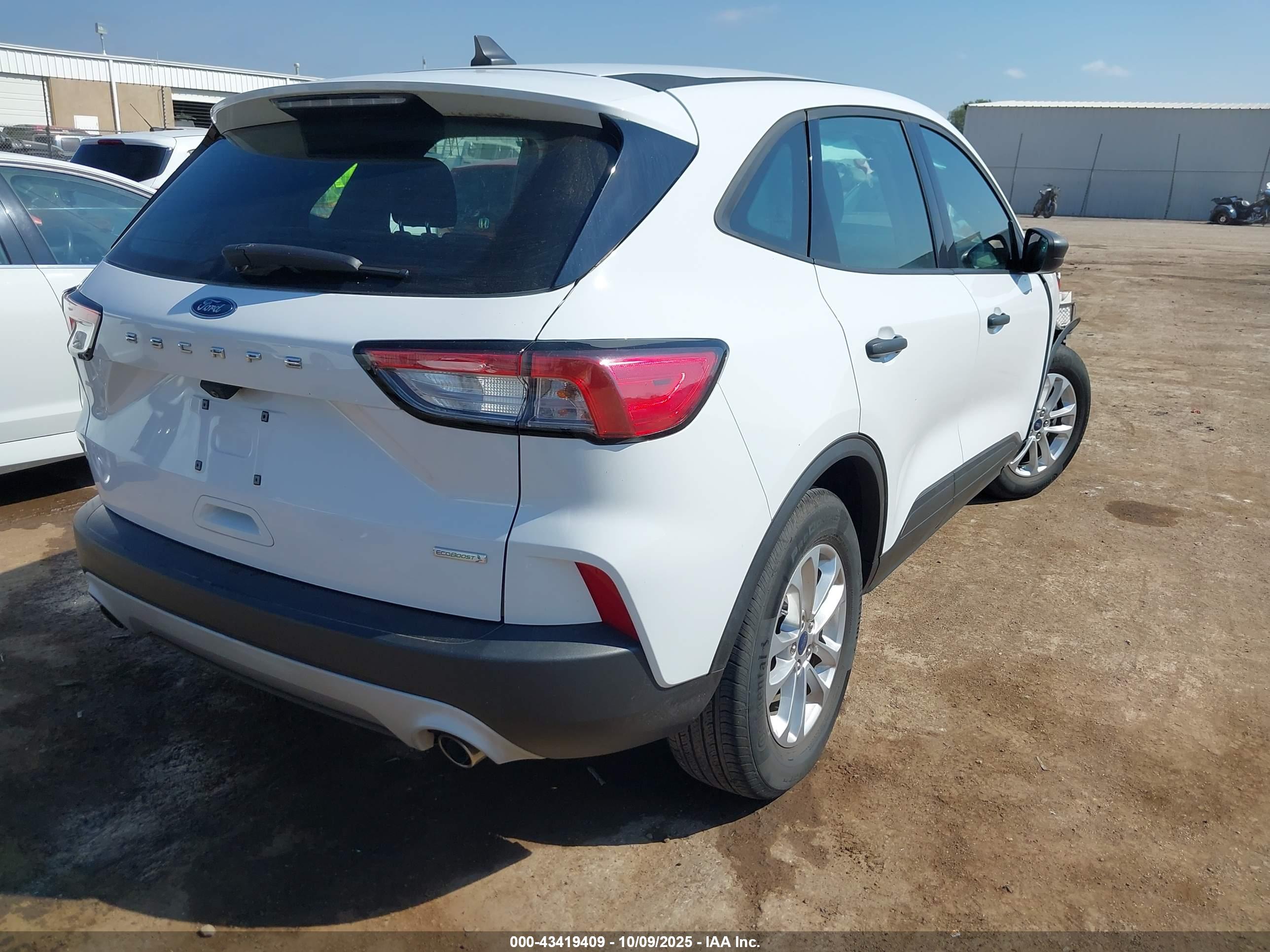 FORD ESCAPE image 4