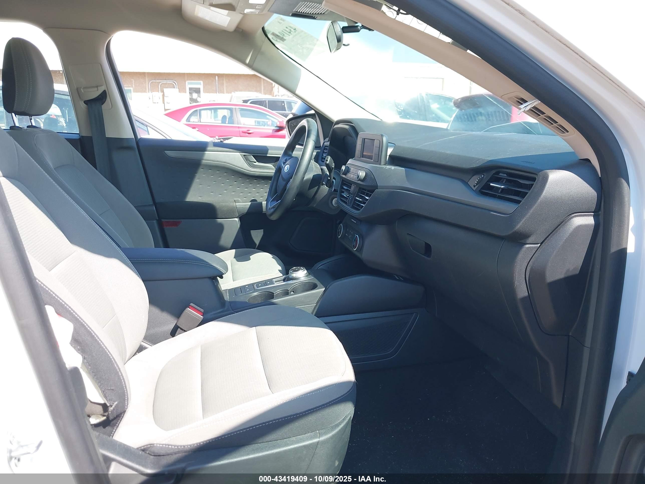 FORD ESCAPE image 5