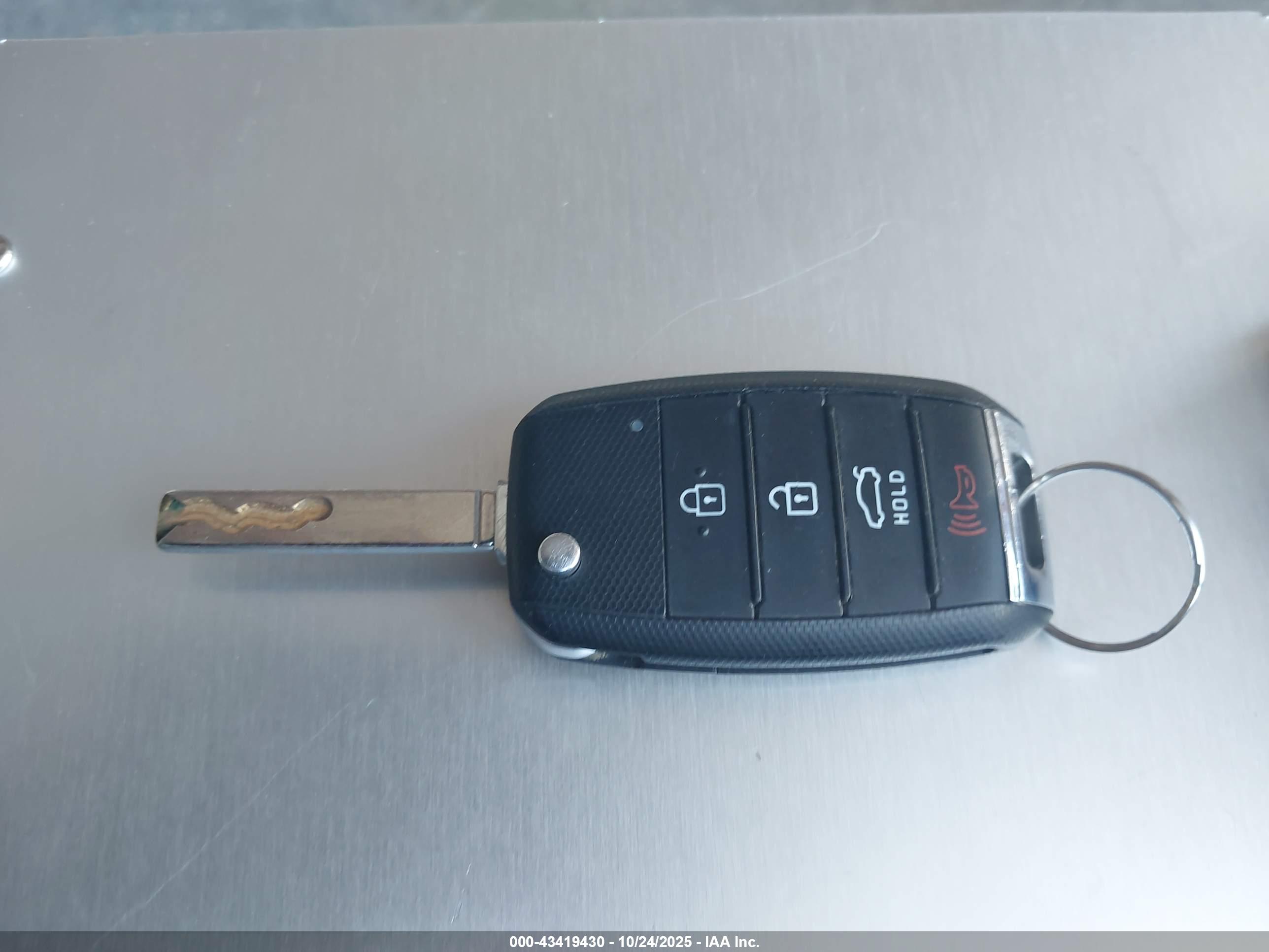 KIA OPTIMA image 11