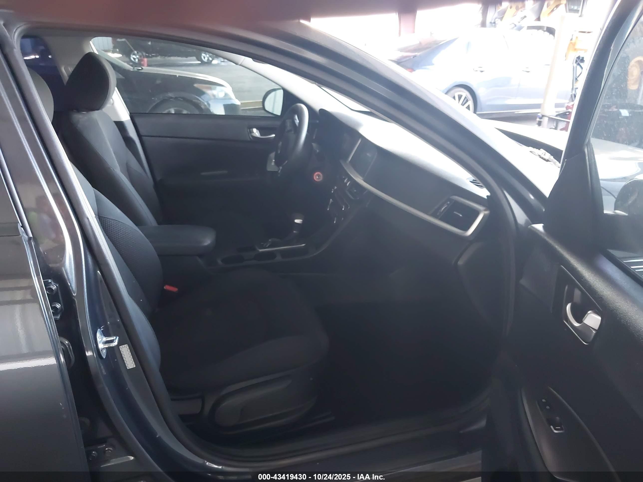 KIA OPTIMA image 5