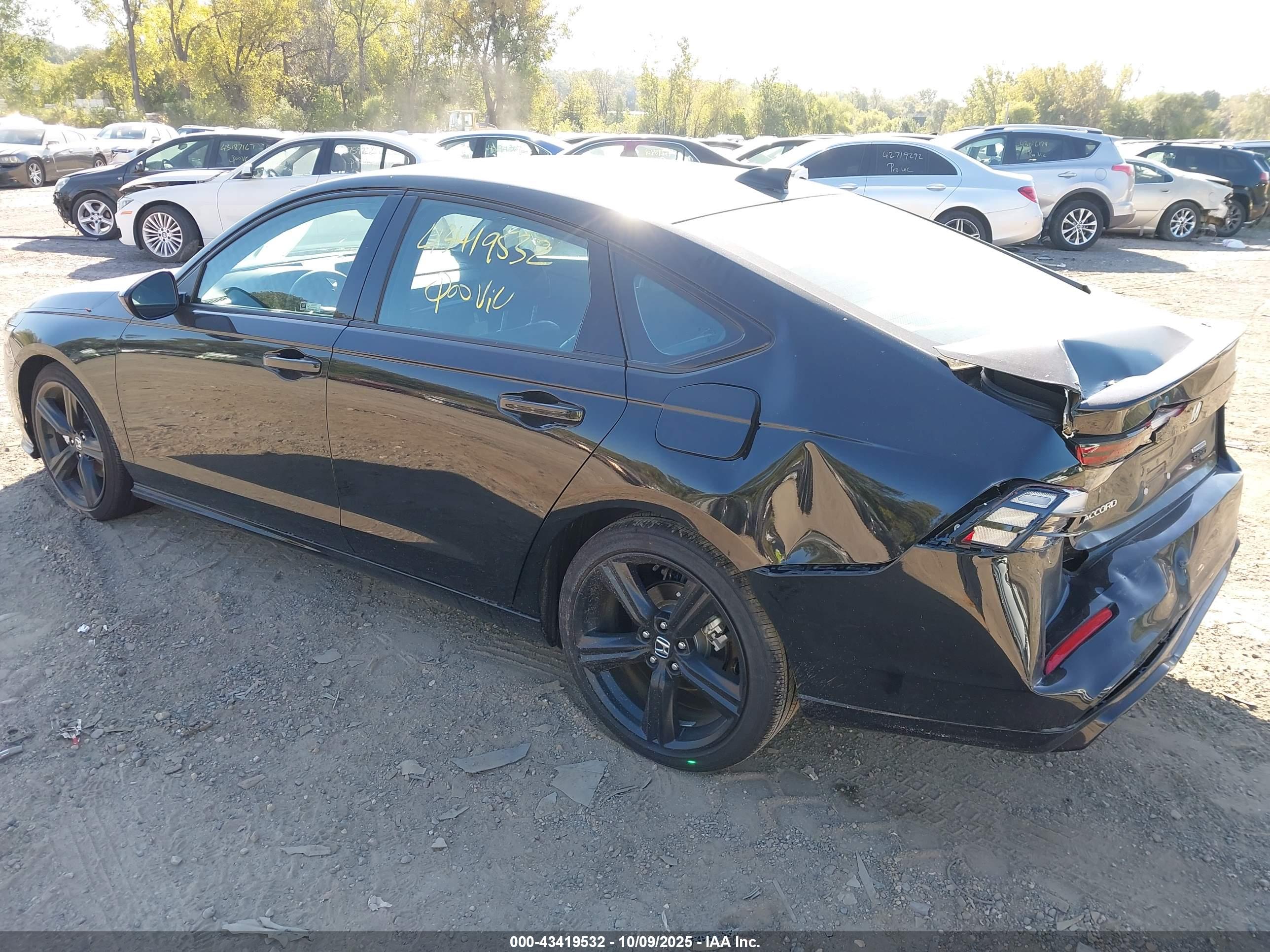HONDA ACCORD image 3