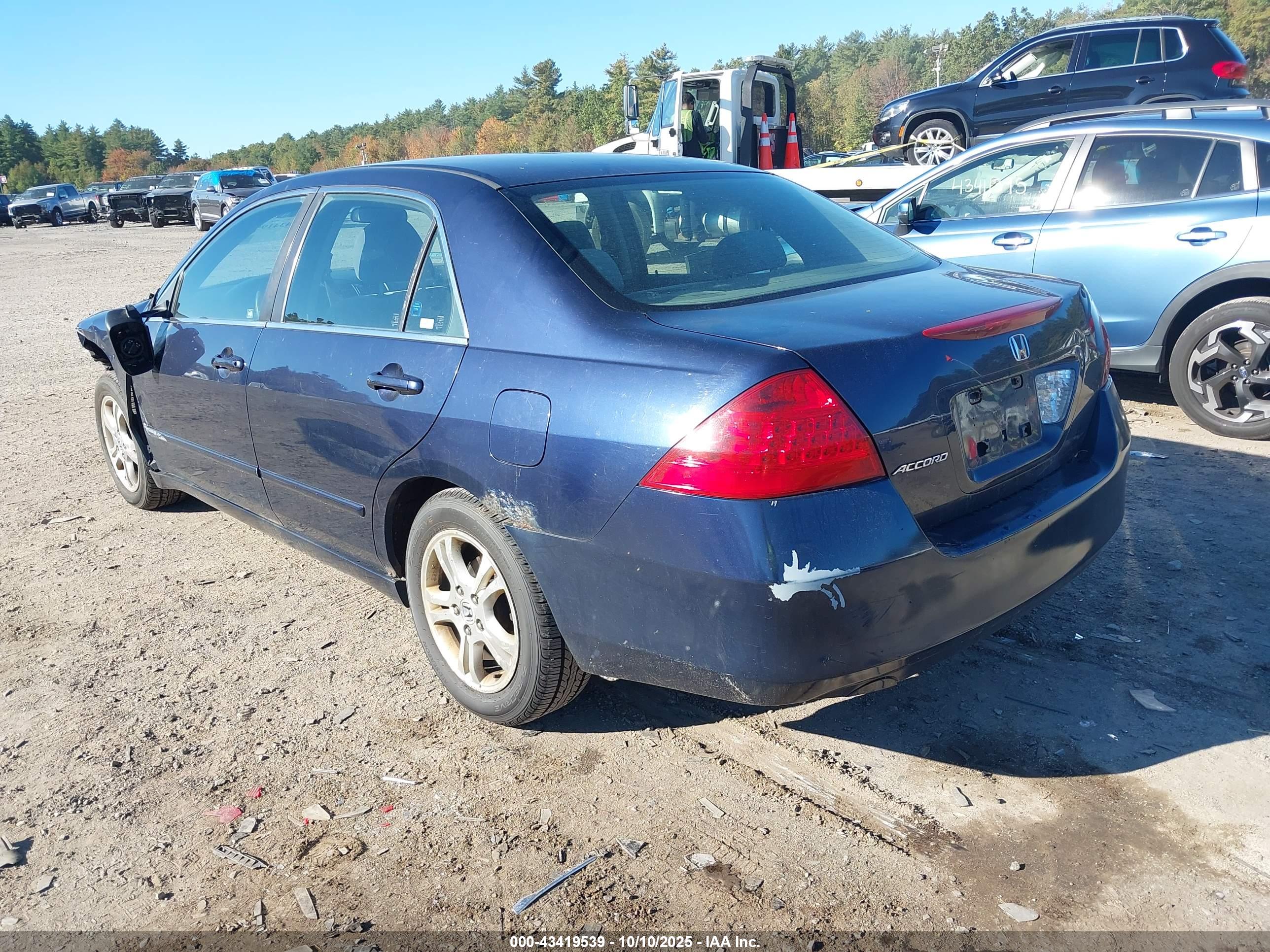 HONDA ACCORD image 3