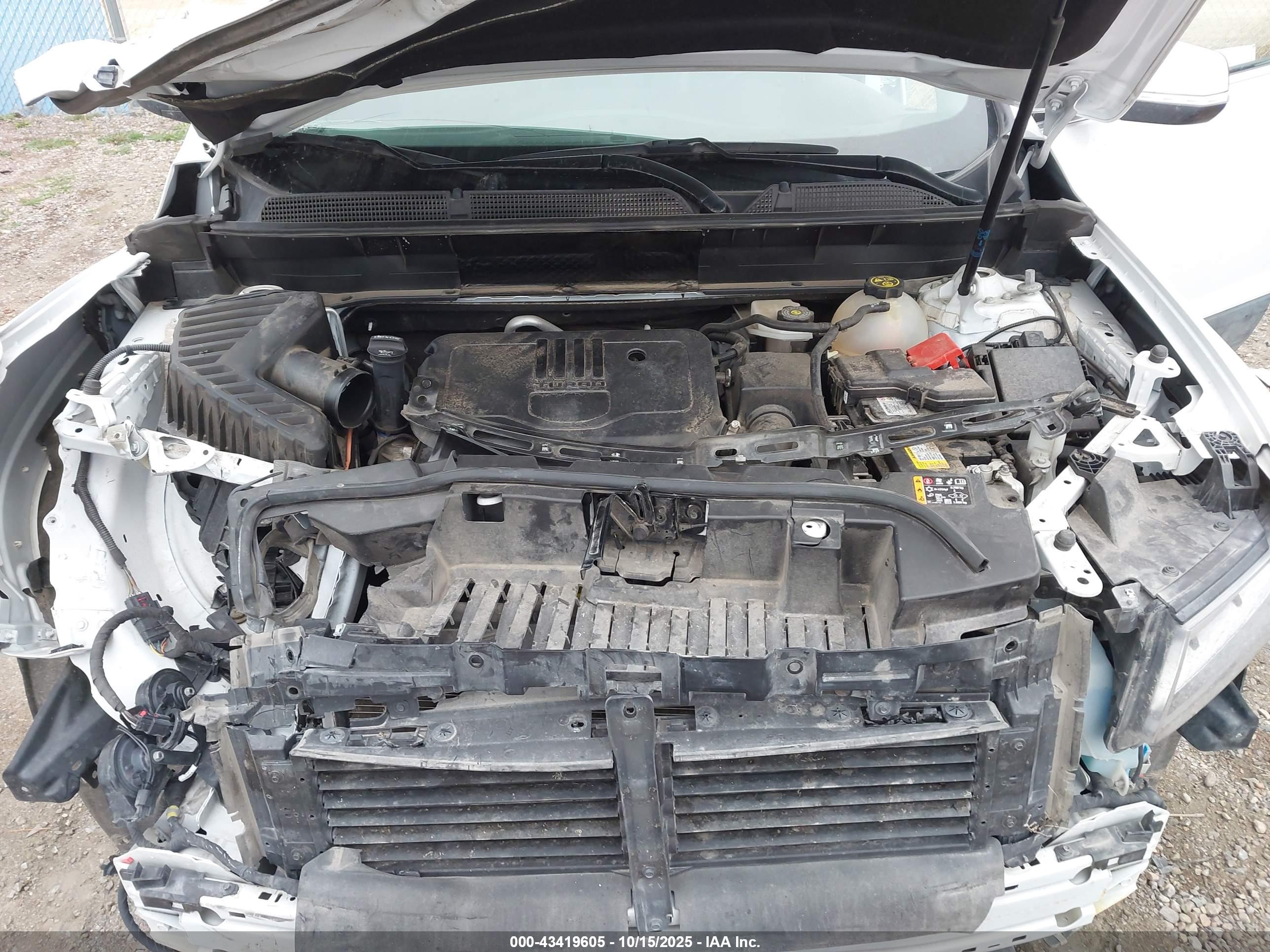 GMC ACADIA image 10