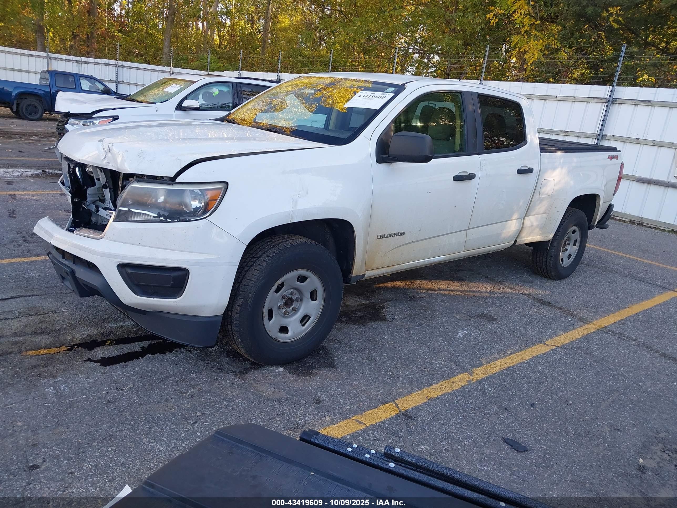 CHEVROLET COLORADO image 2