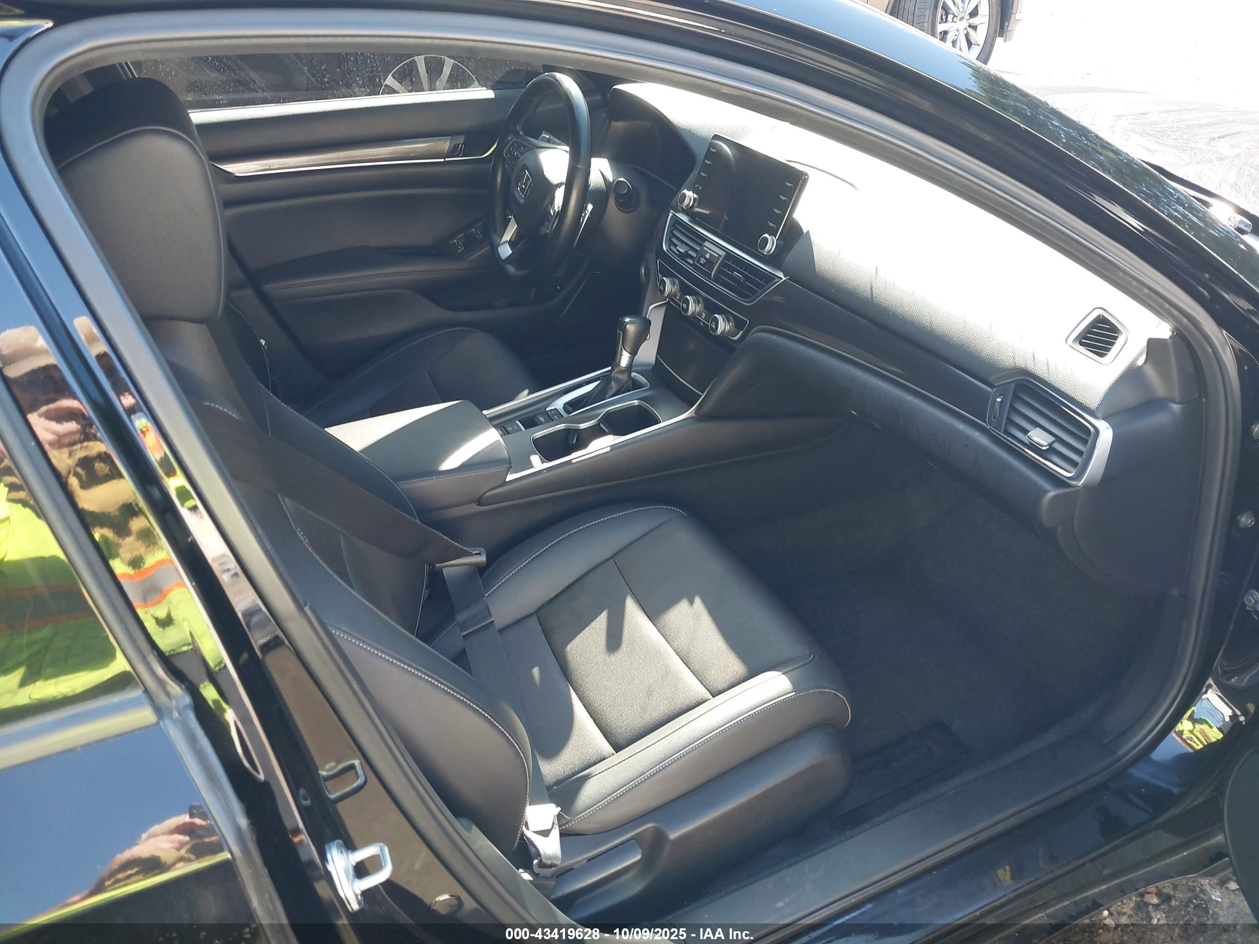 HONDA ACCORD image 5