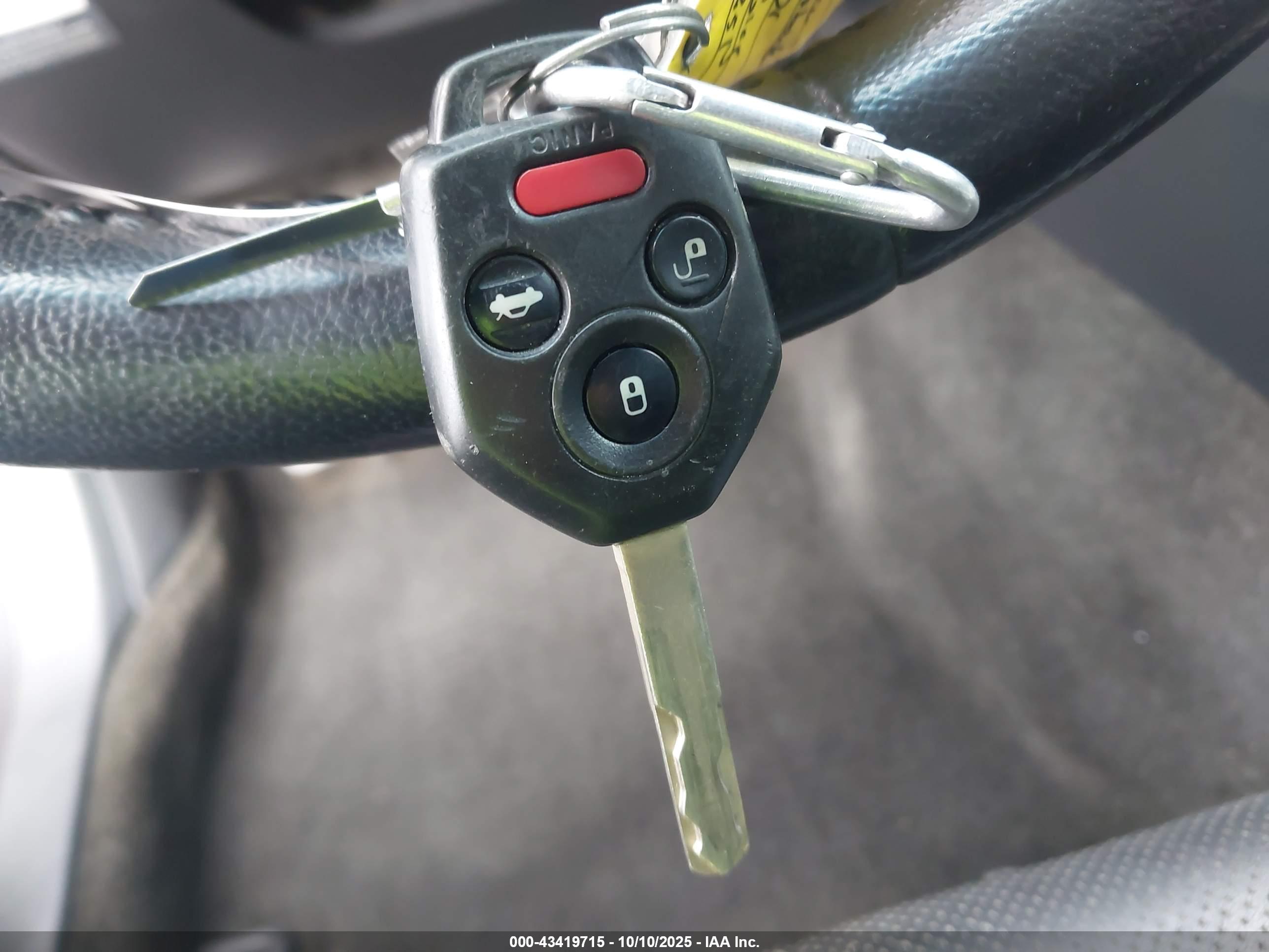 SUBARU OUTBACK image 11