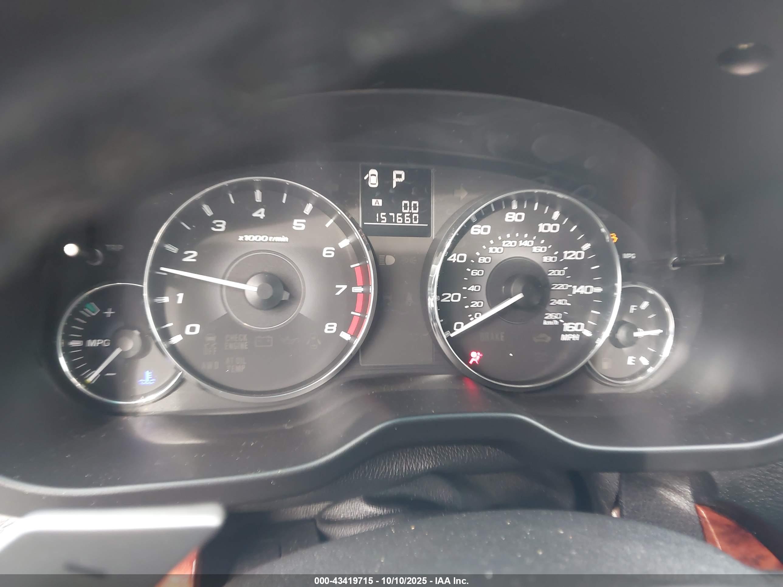 SUBARU OUTBACK image 7
