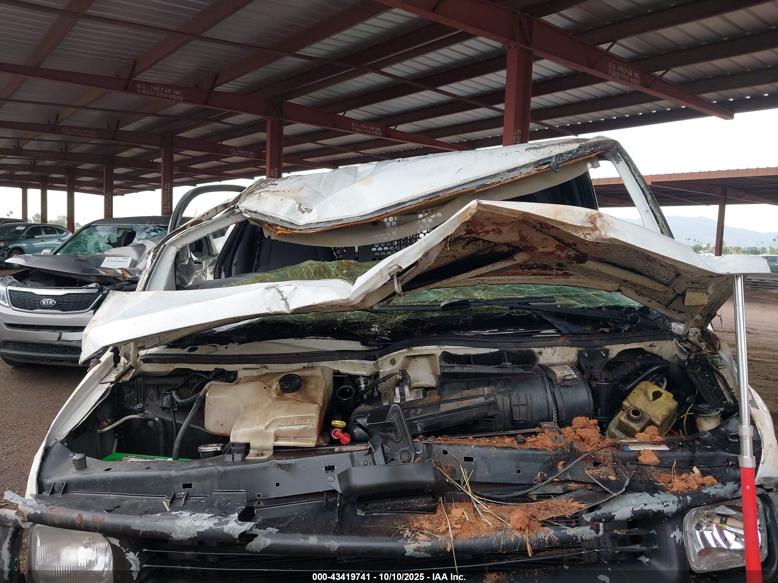CHEVROLET EXPRESS image 10