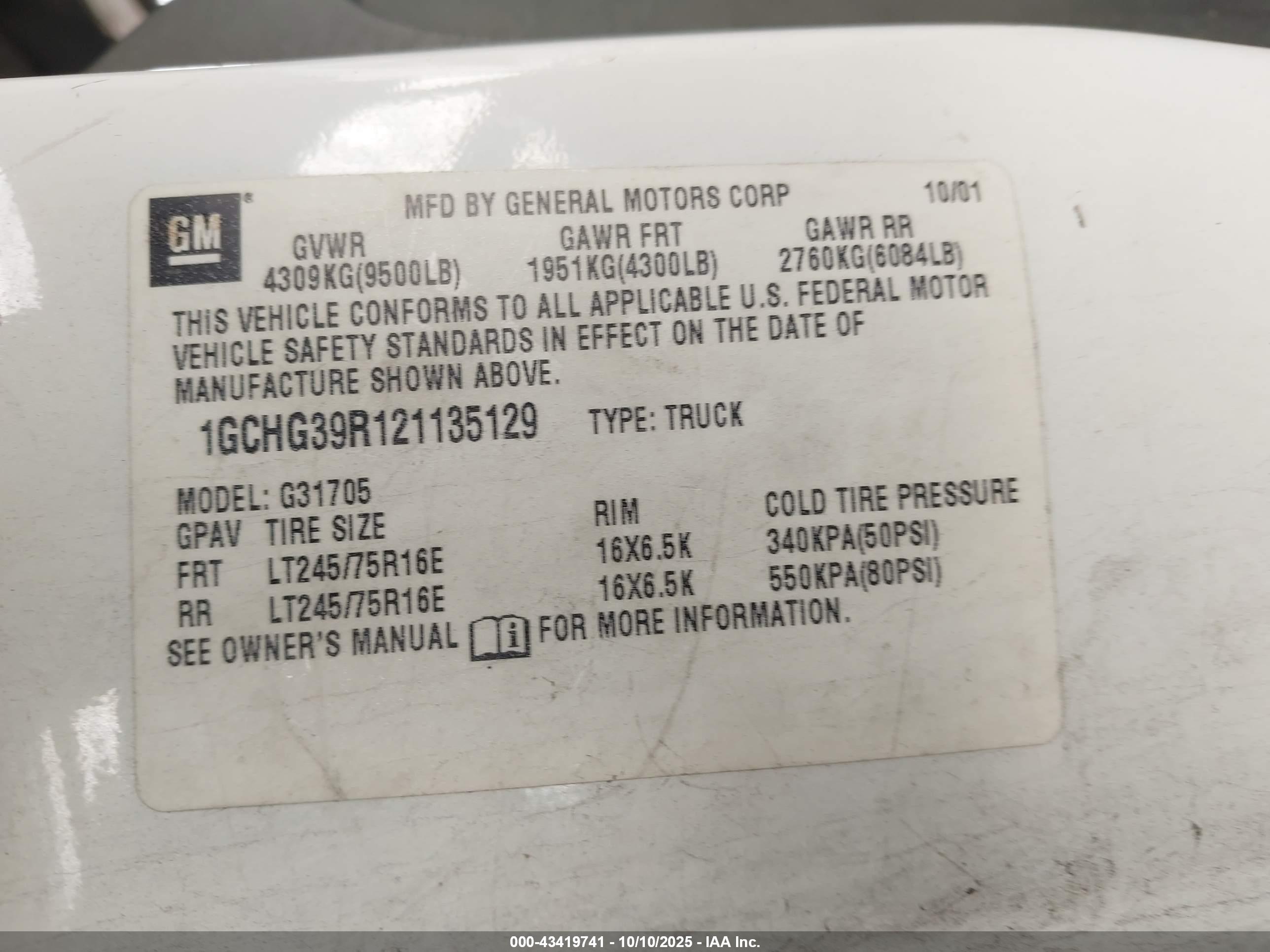 CHEVROLET EXPRESS image 9