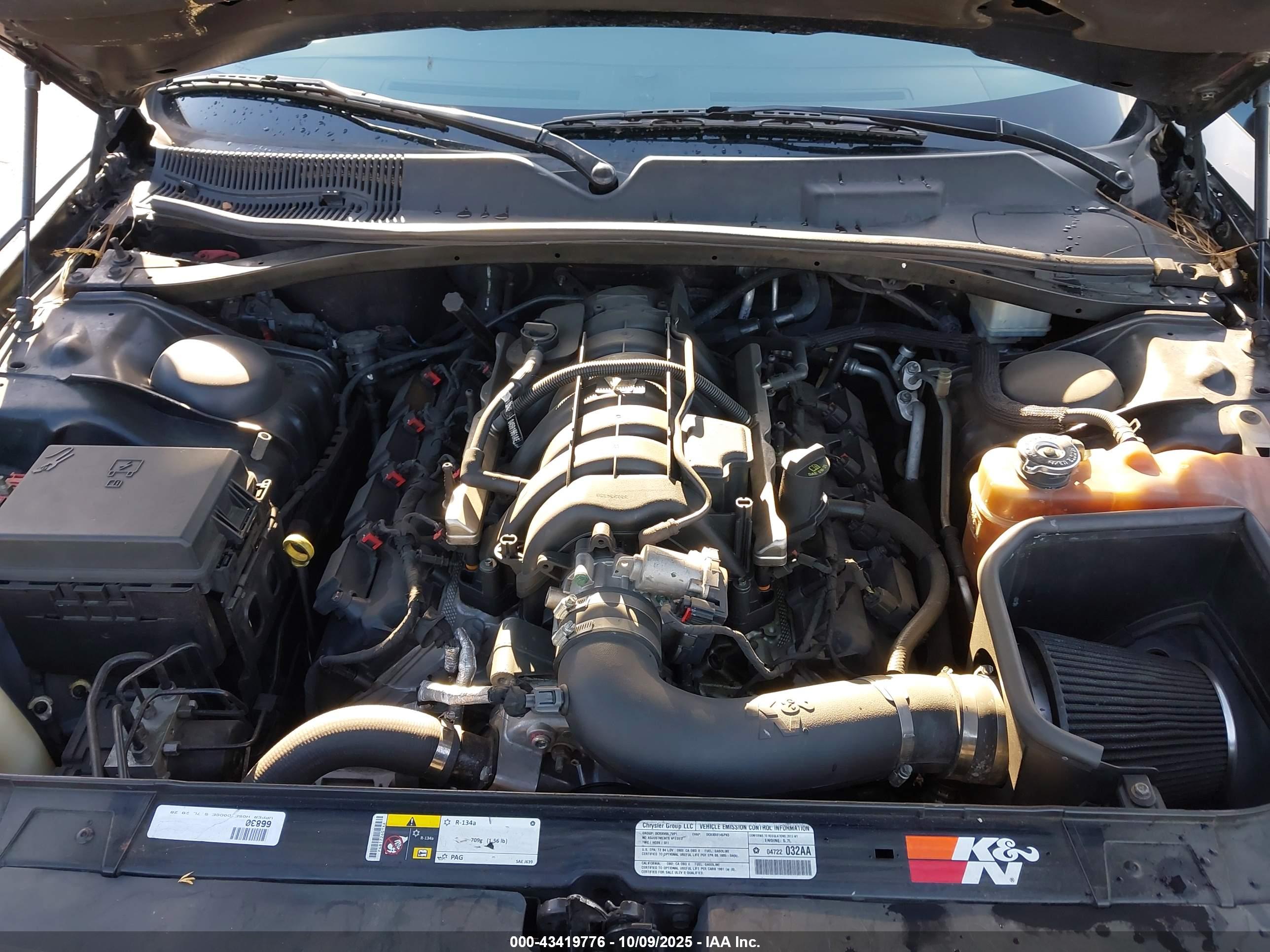 DODGE CHALLENGER image 10