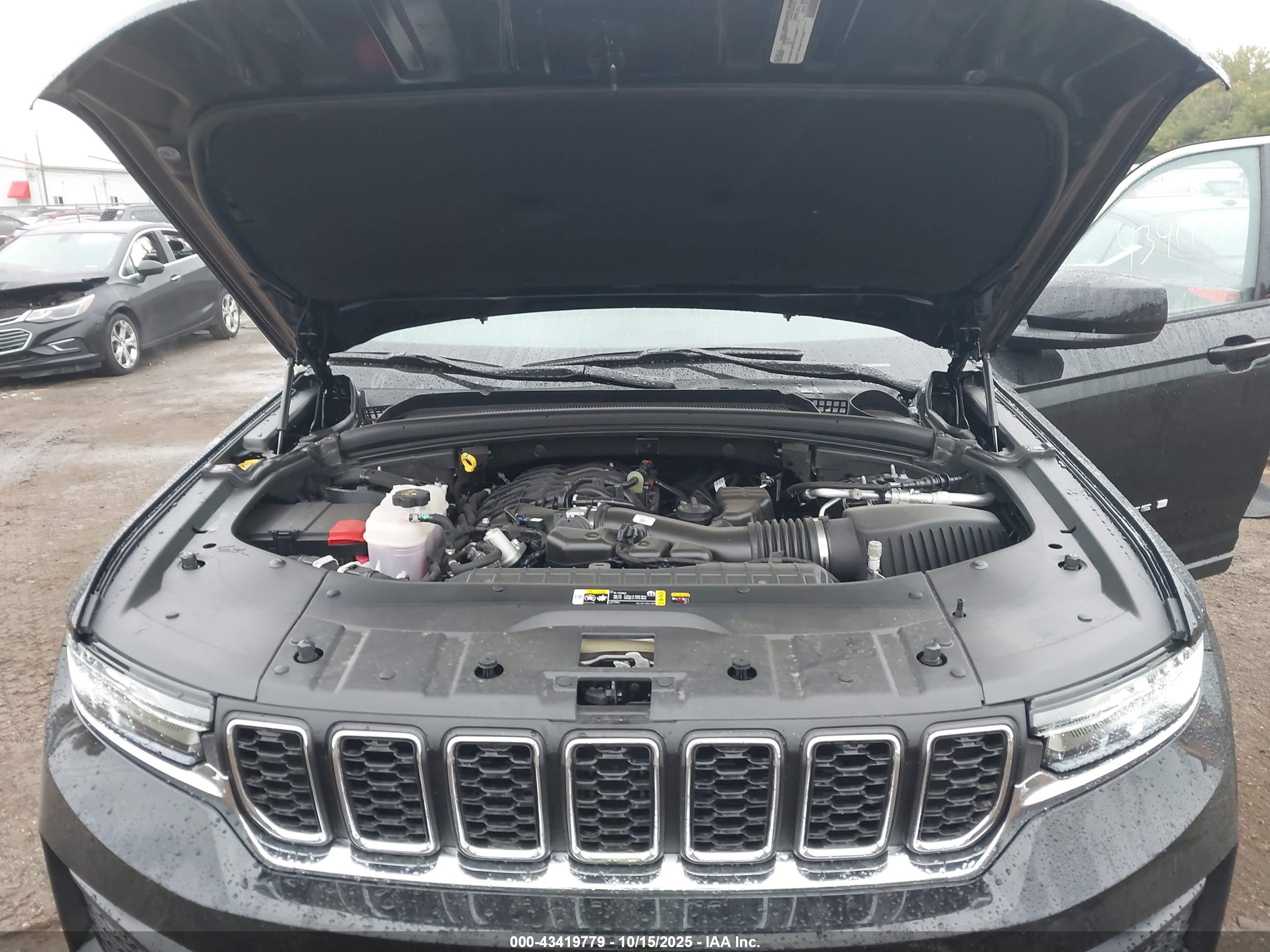 JEEP GRAND image 10