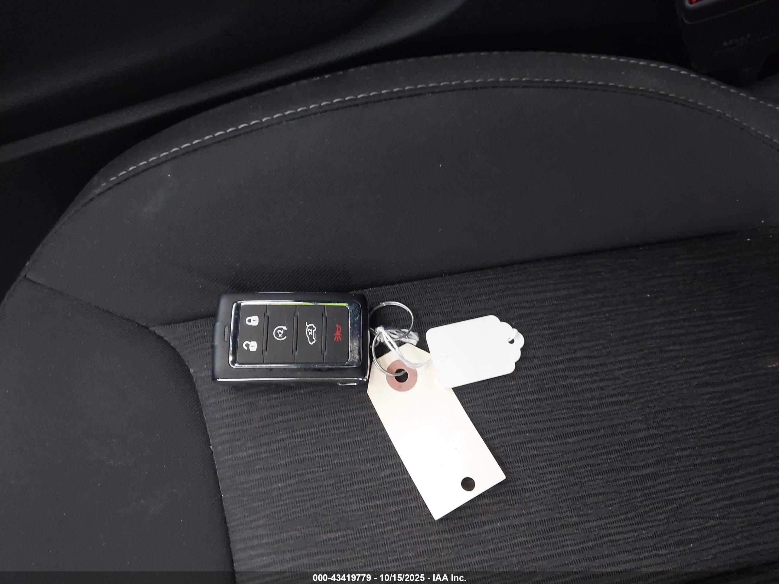 JEEP GRAND image 11