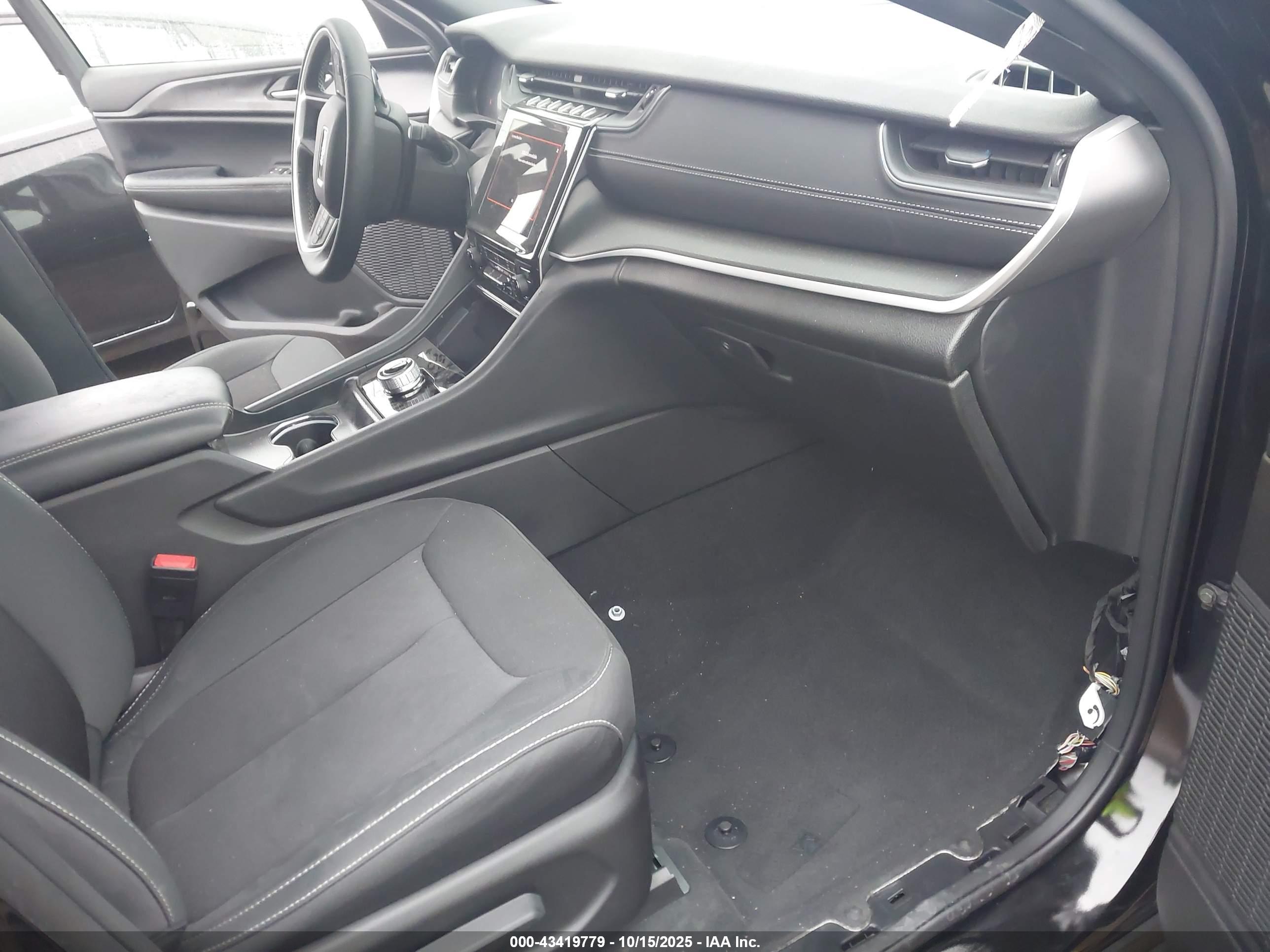 JEEP GRAND image 5