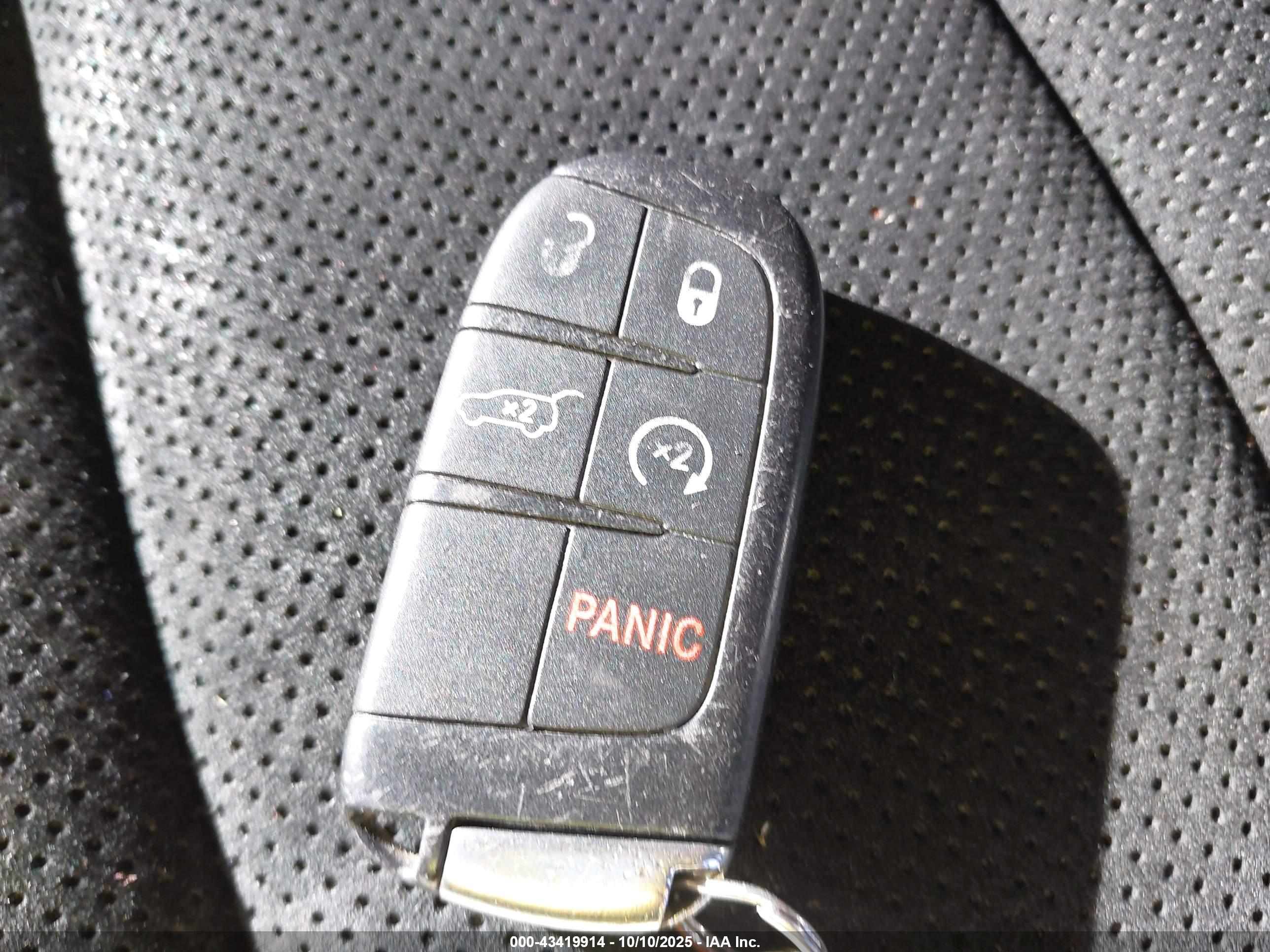 JEEP GRAND image 11