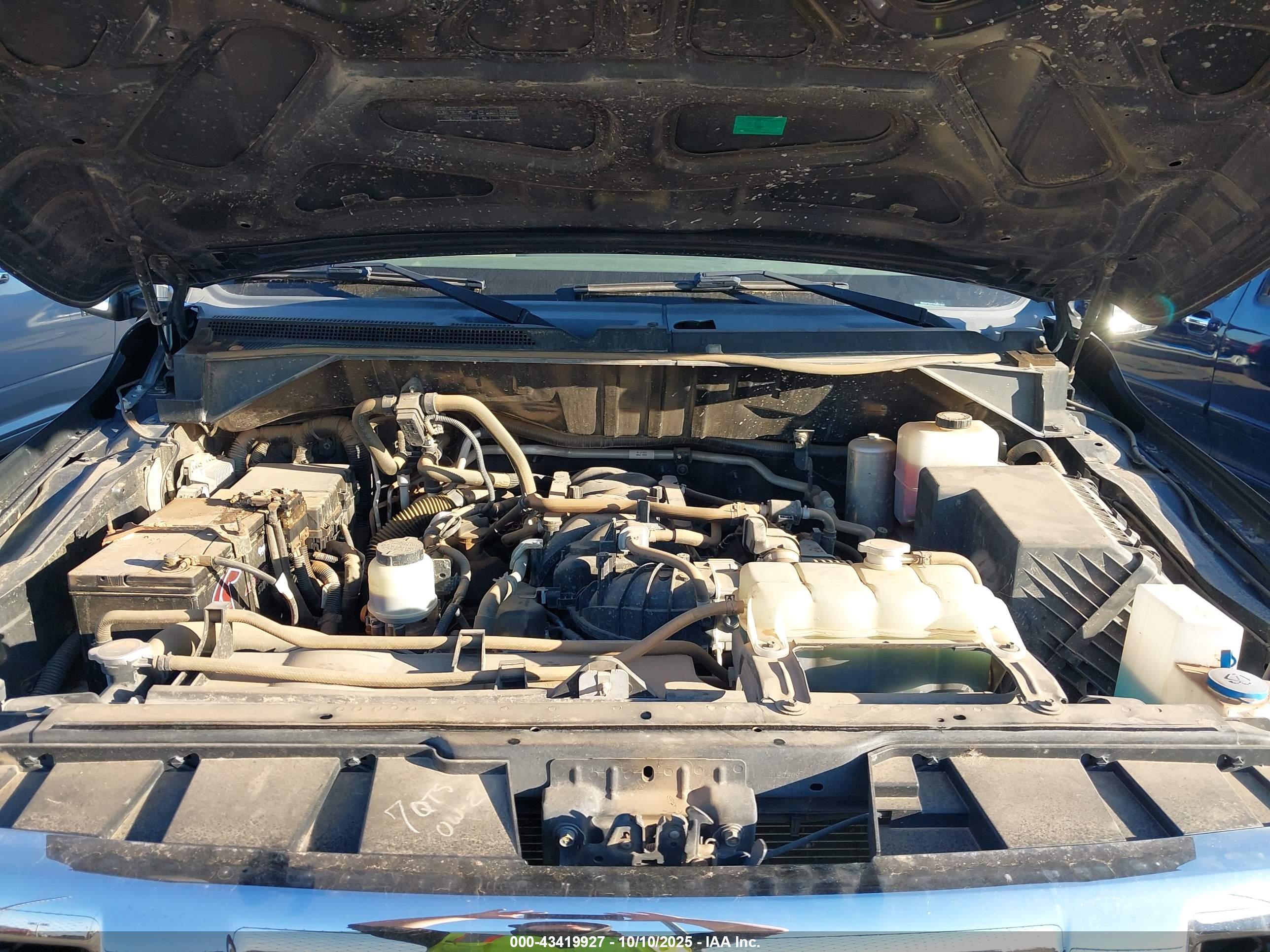 NISSAN NV image 10