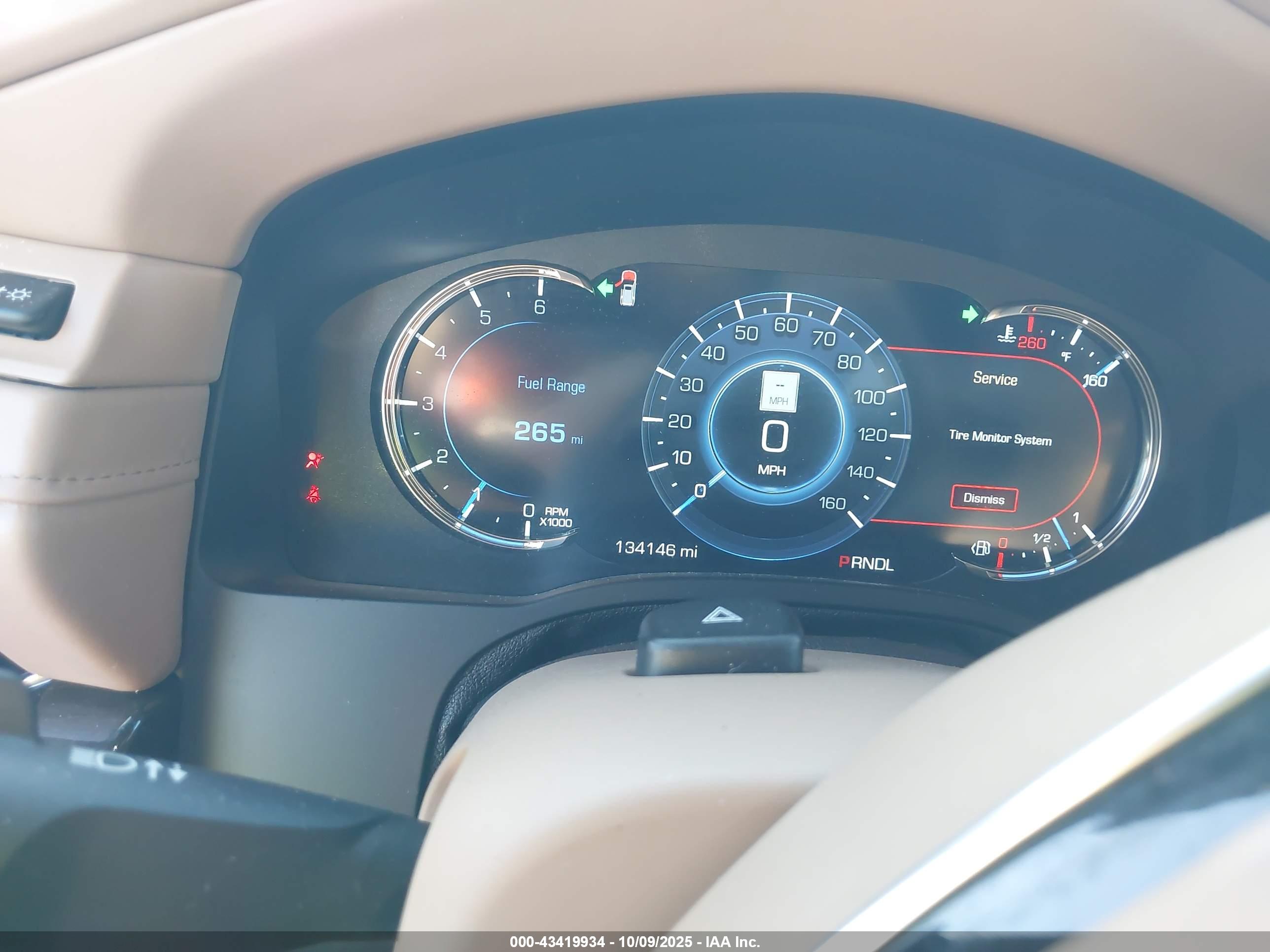 CADILLAC ESCALADE image 7