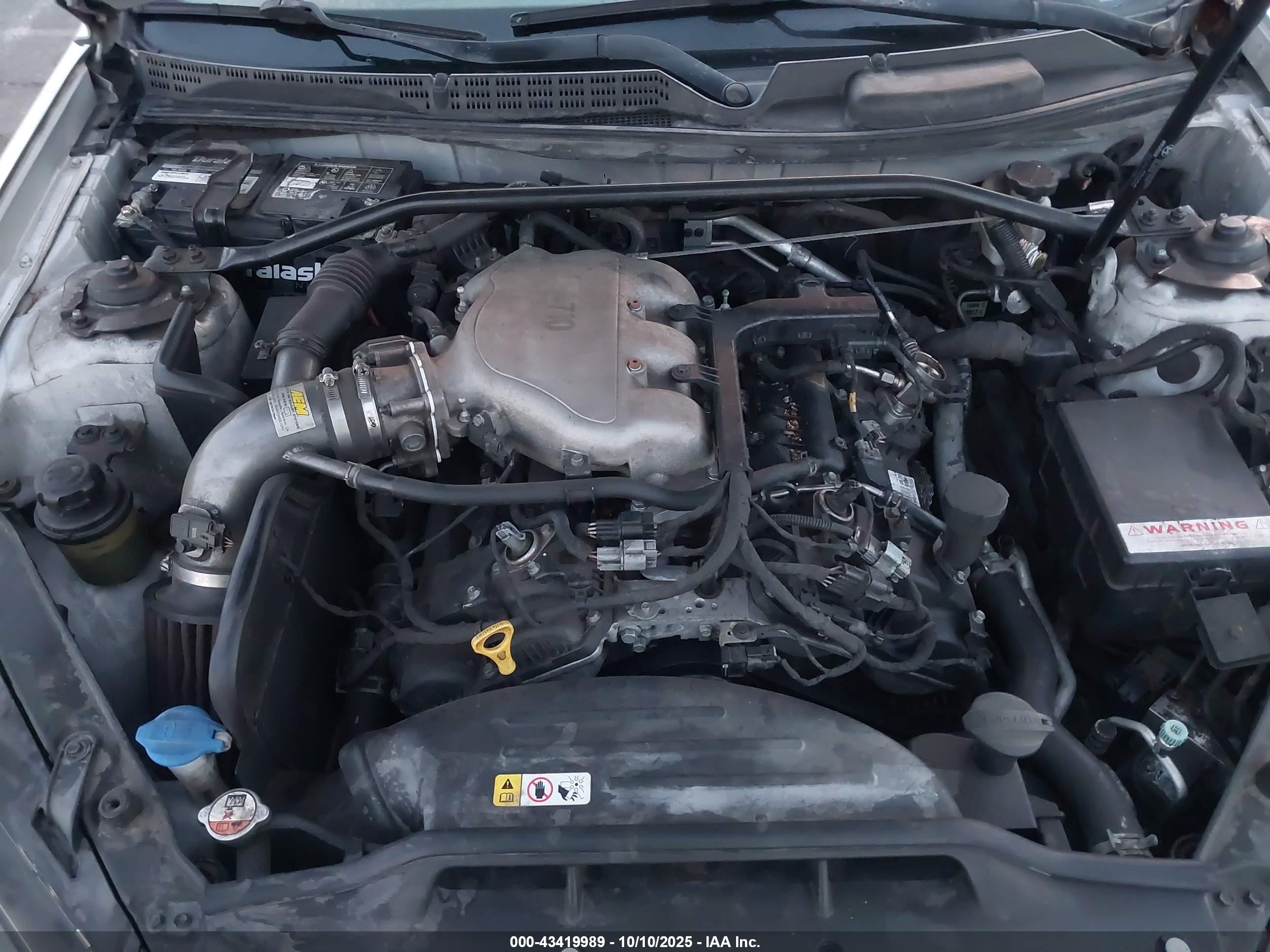 HYUNDAI GENESIS image 10