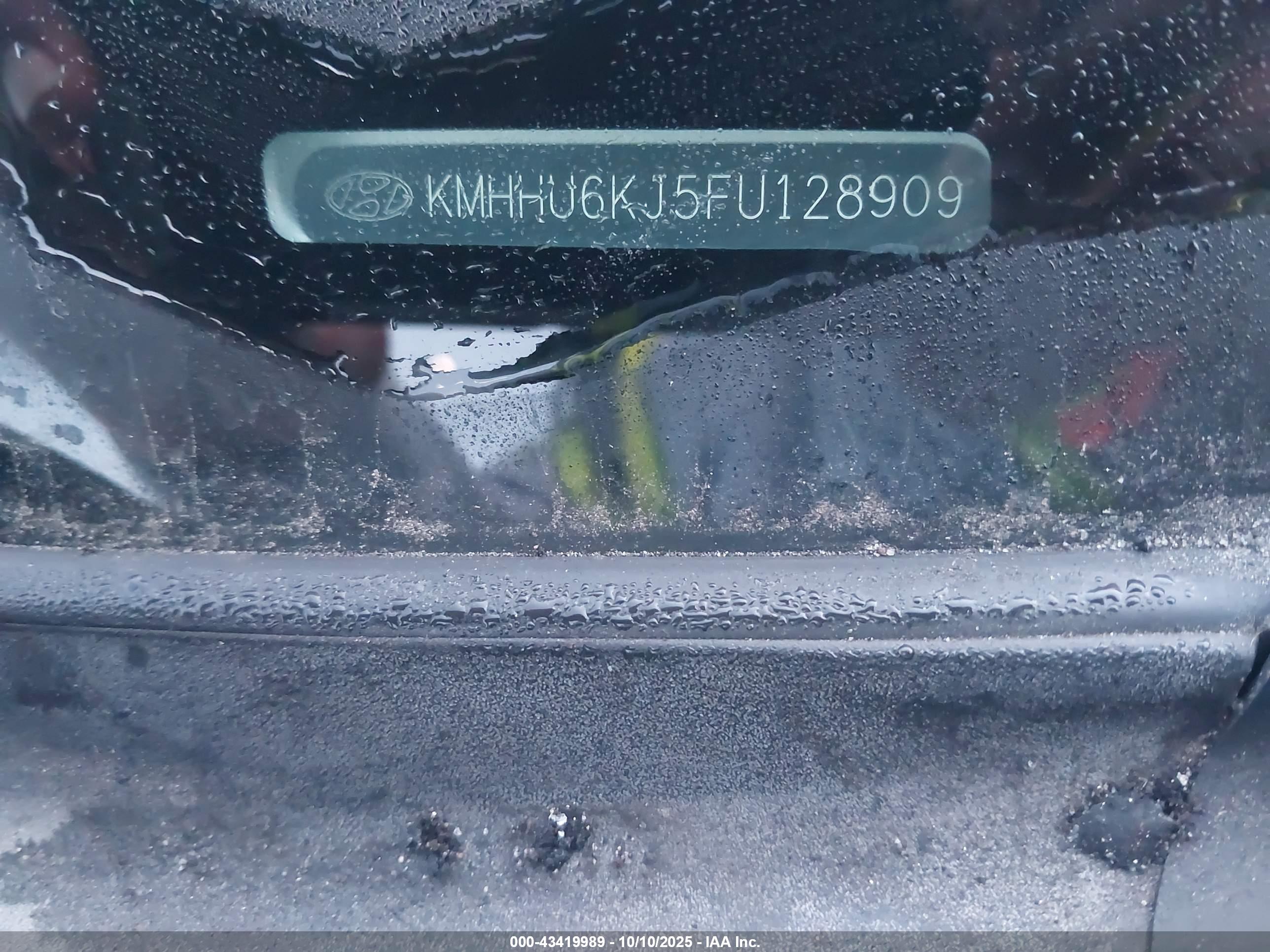 HYUNDAI GENESIS image 9