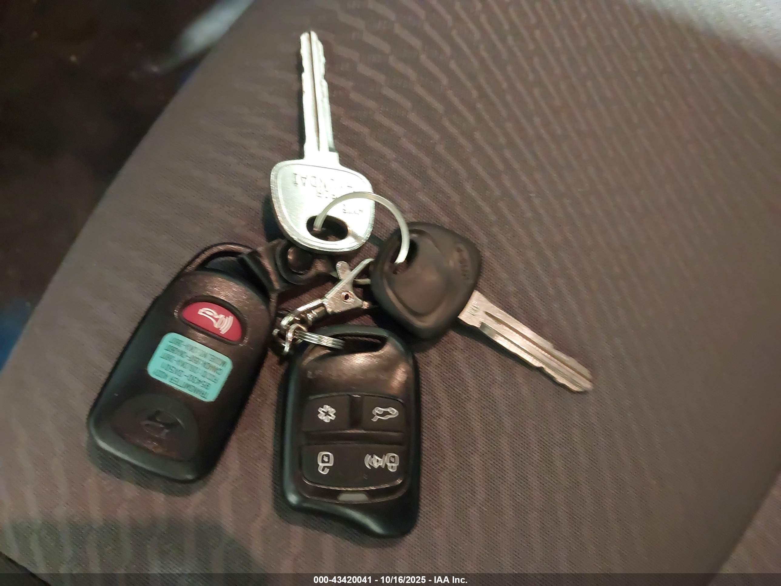 HYUNDAI ELANTRA image 11