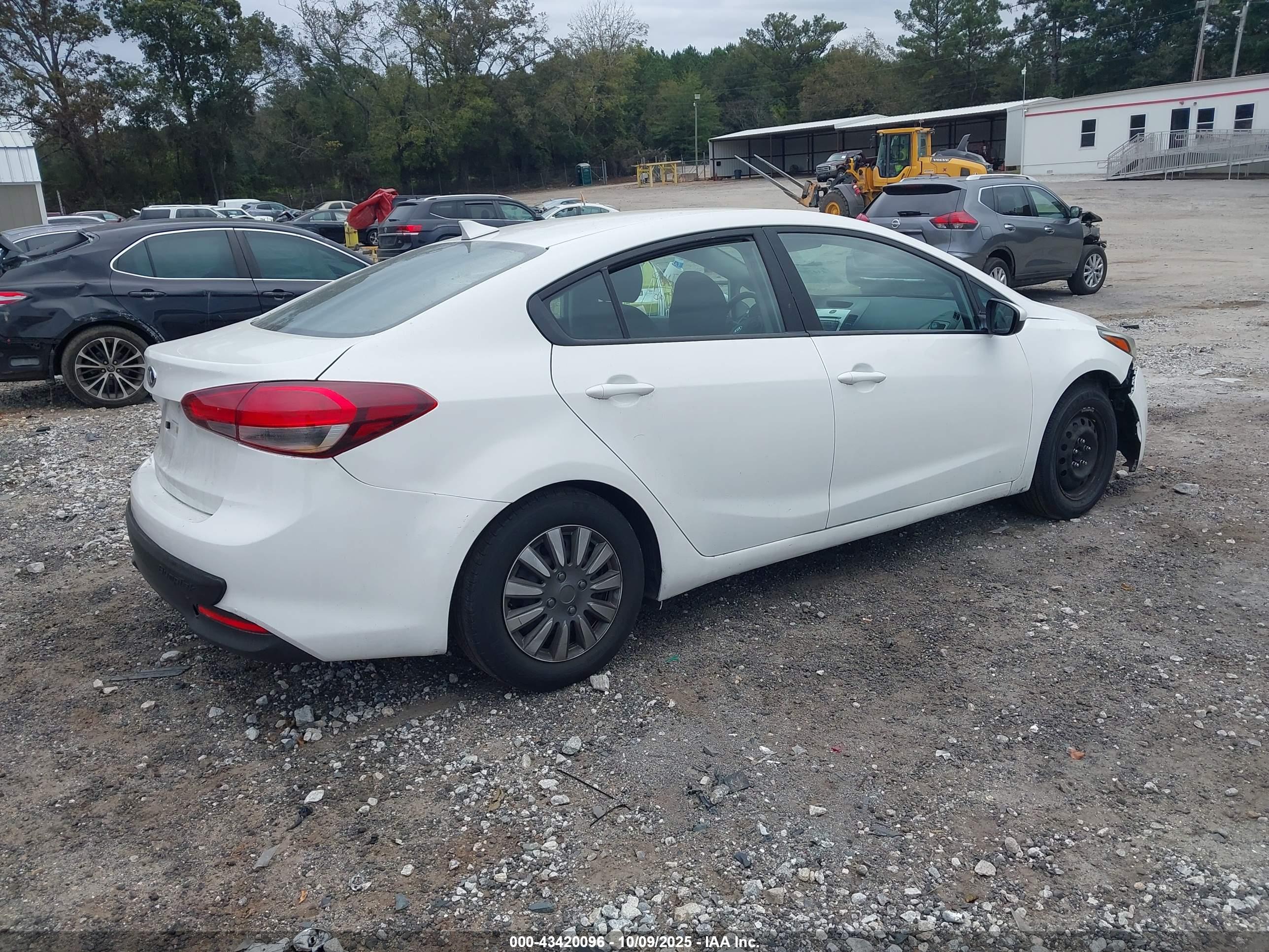KIA FORTE image 4