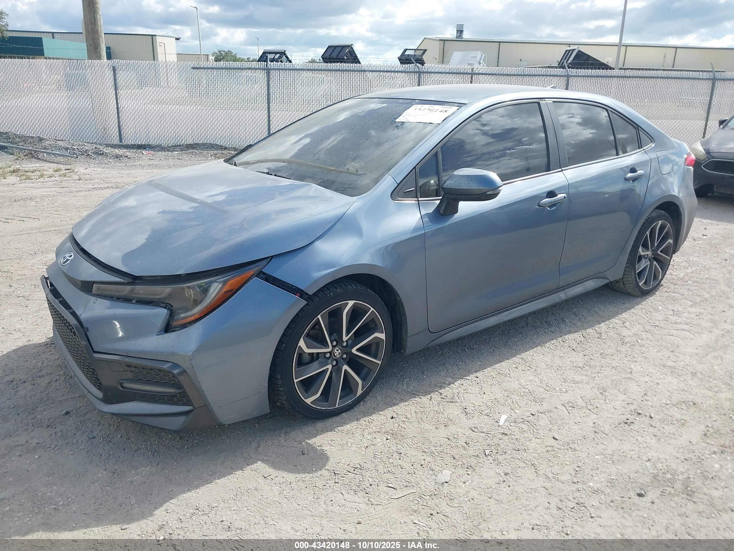 TOYOTA COROLLA image 2